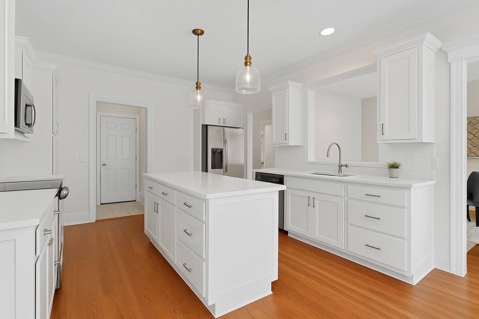 3307 Genoa Dr