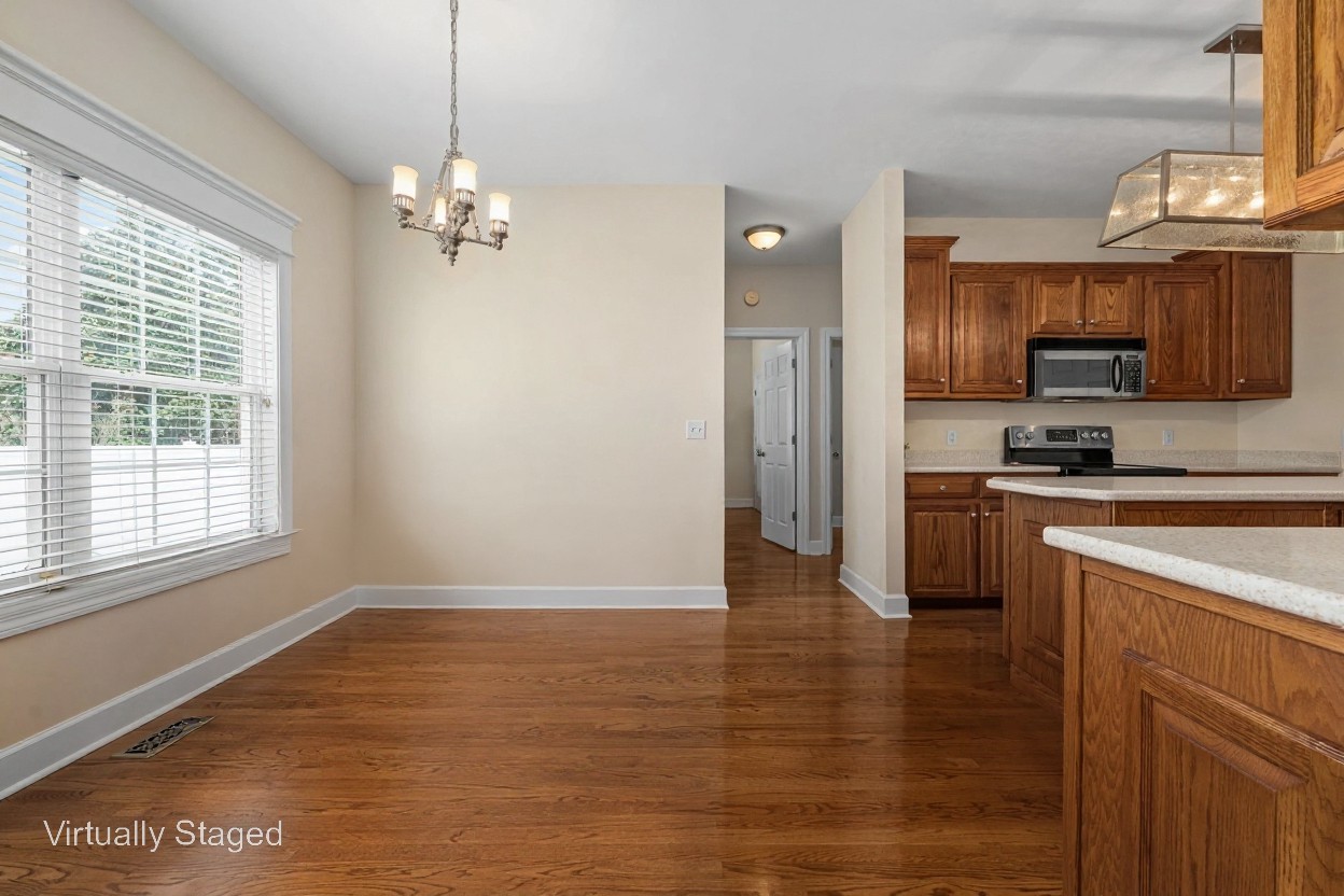 3307 Genoa Dr