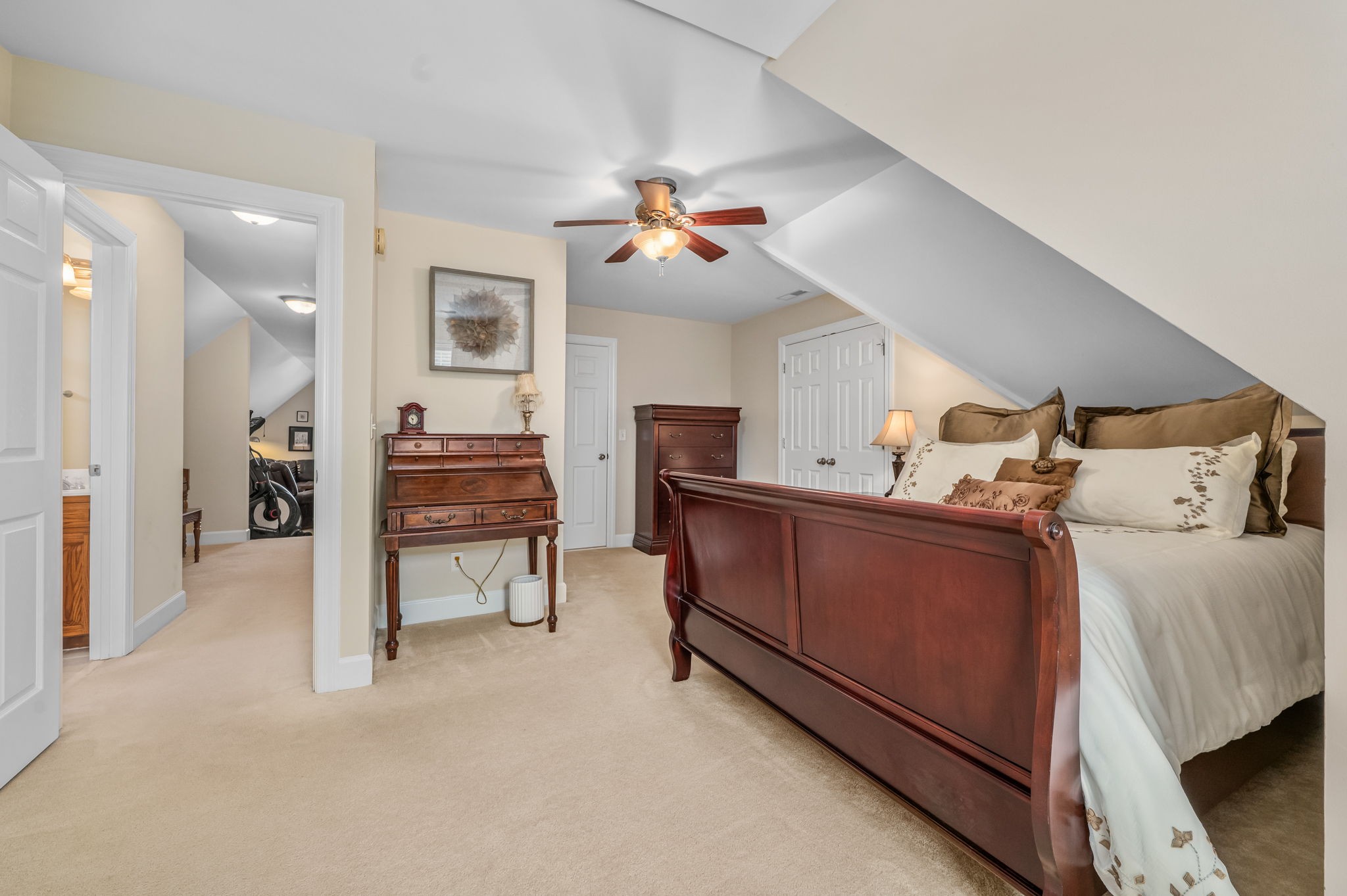 3307 Genoa Dr