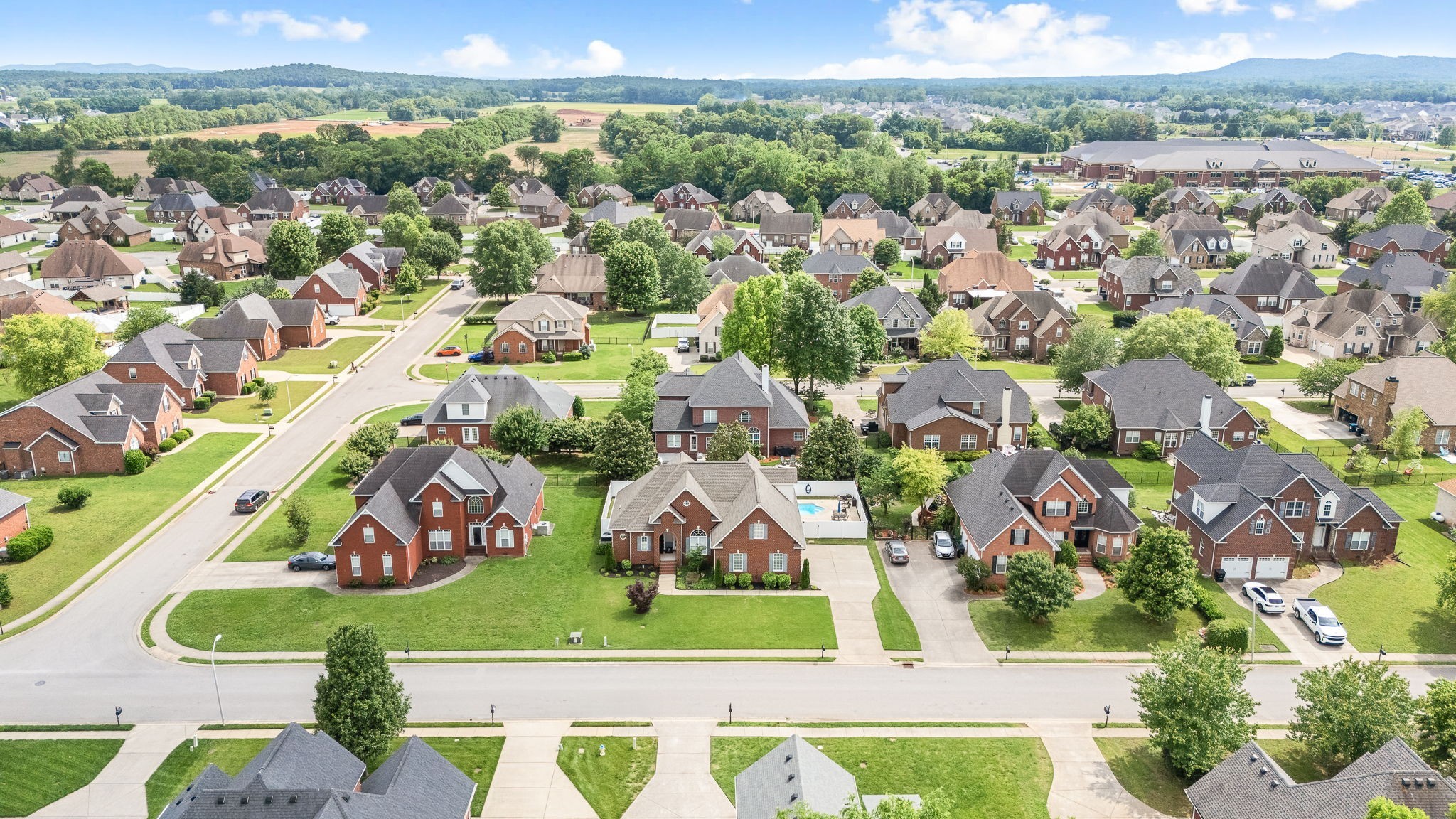 3307 Genoa Dr