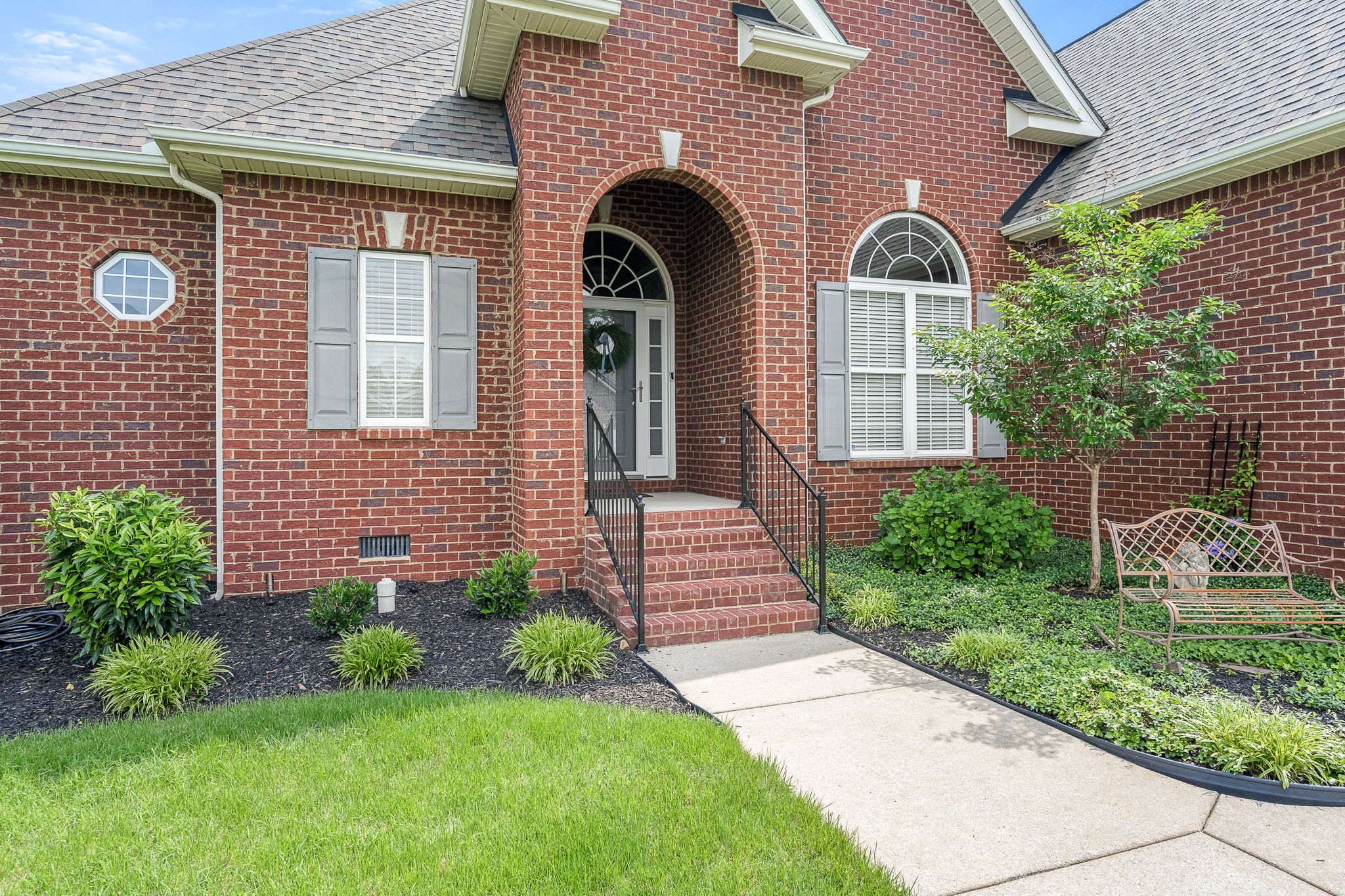 3307 Genoa Dr