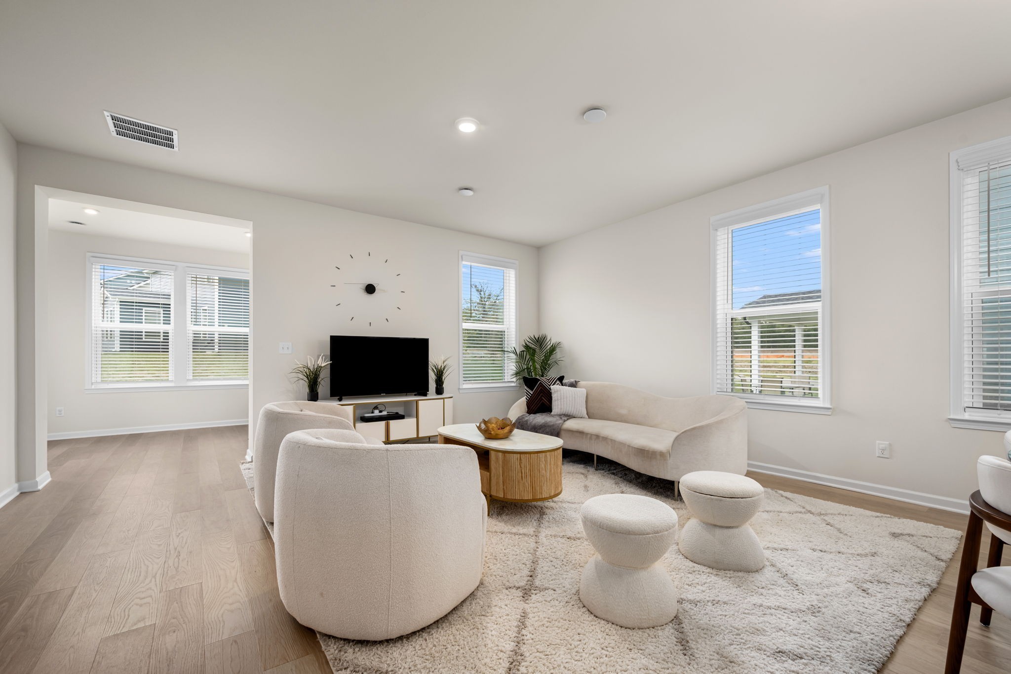 523 Kemp Dr