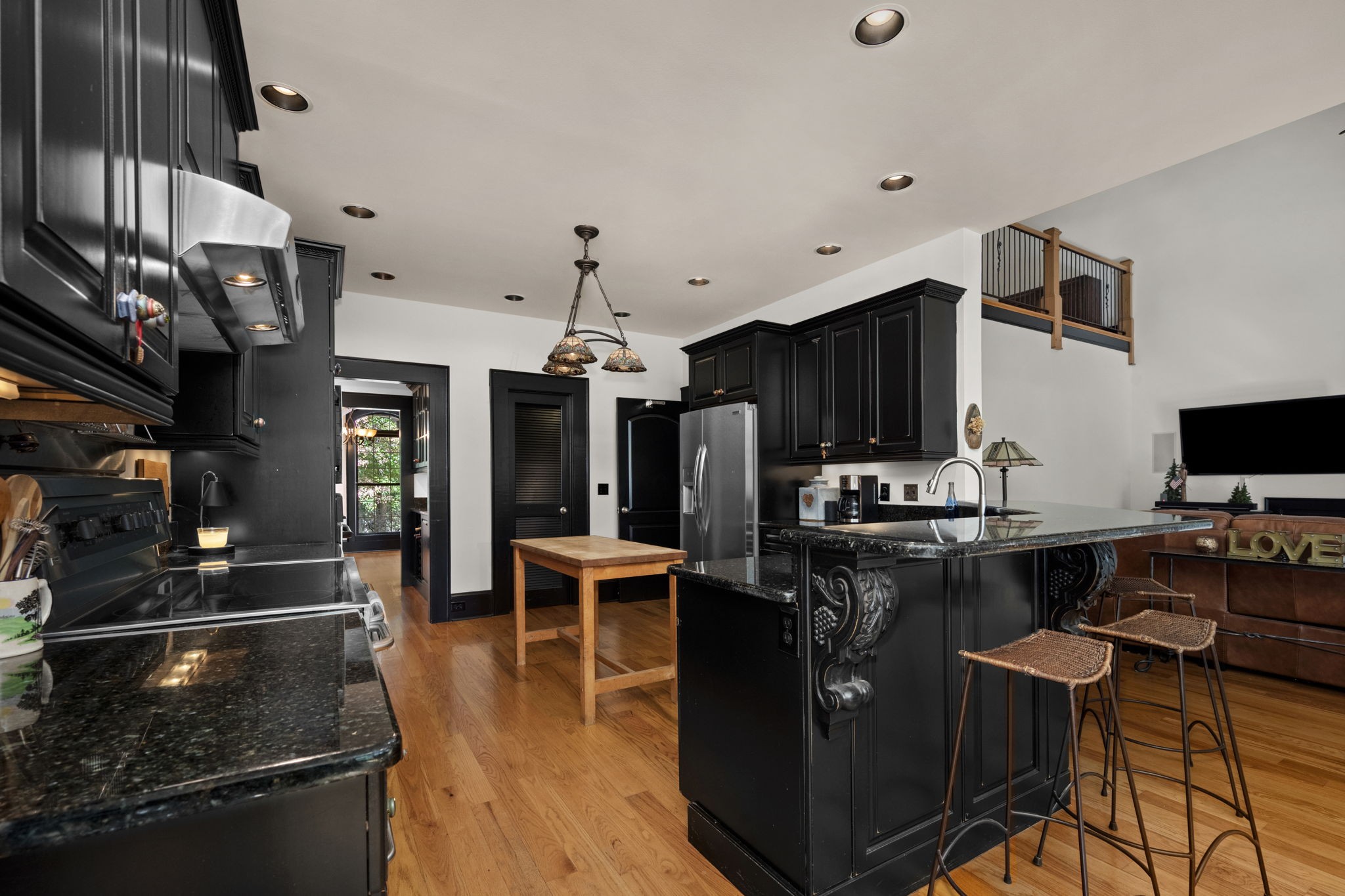 2399 Thompson Rd