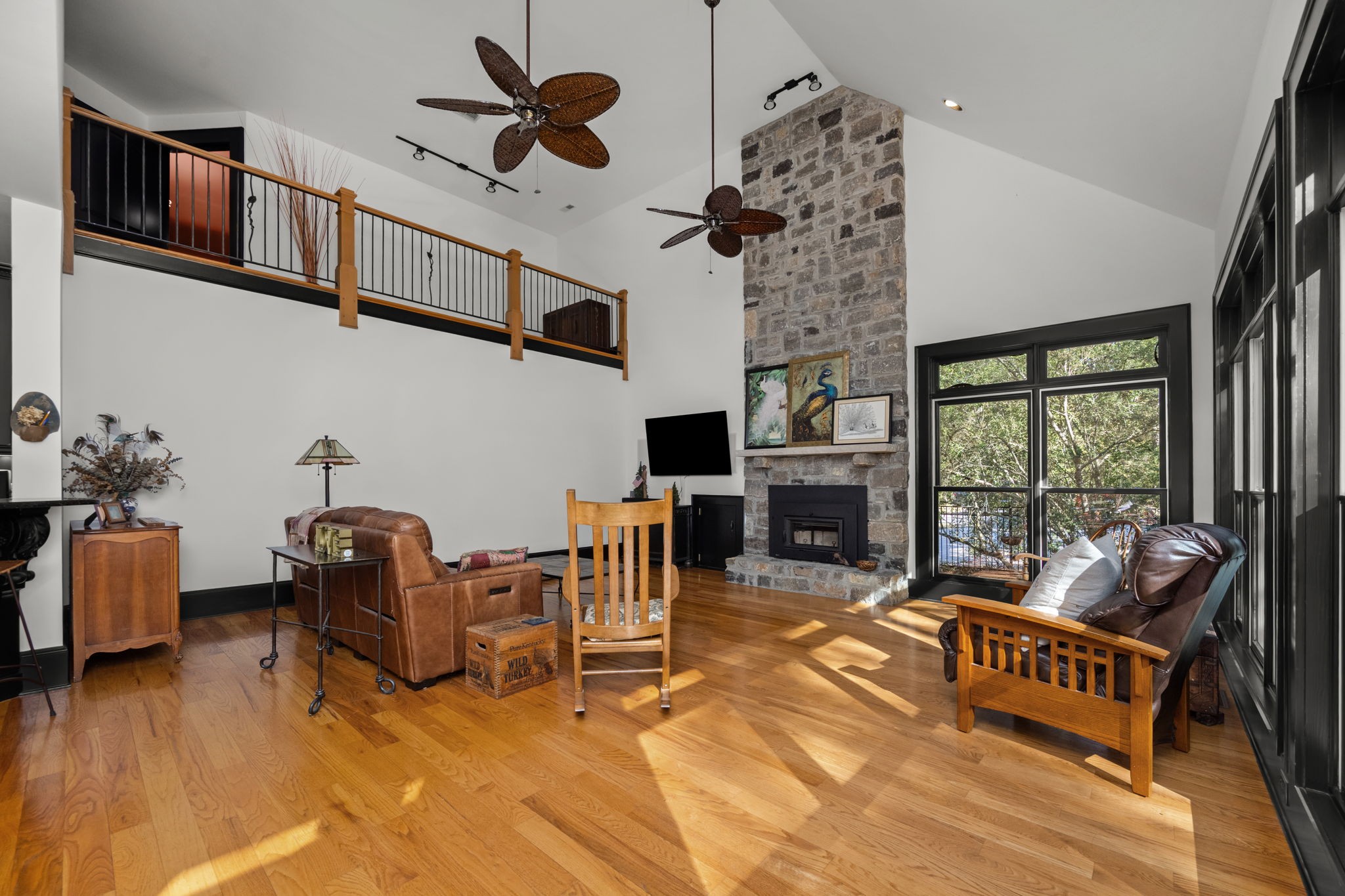 2399 Thompson Rd