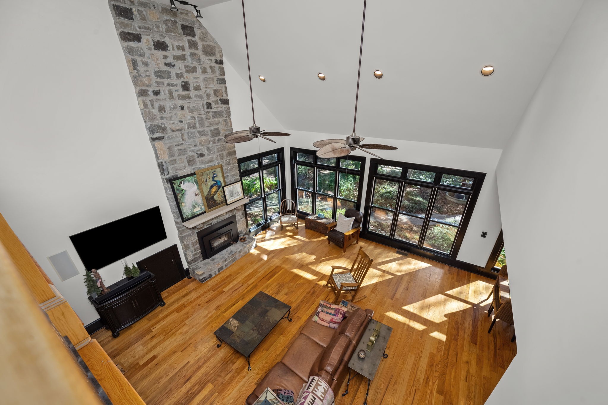 2399 Thompson Rd