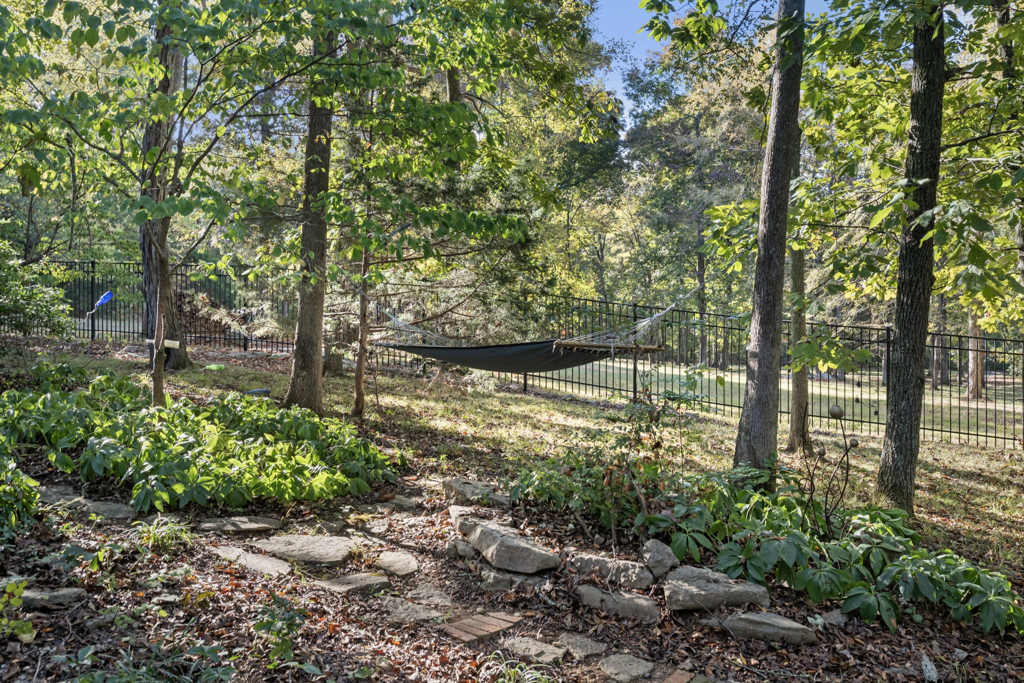 2399 Thompson Rd