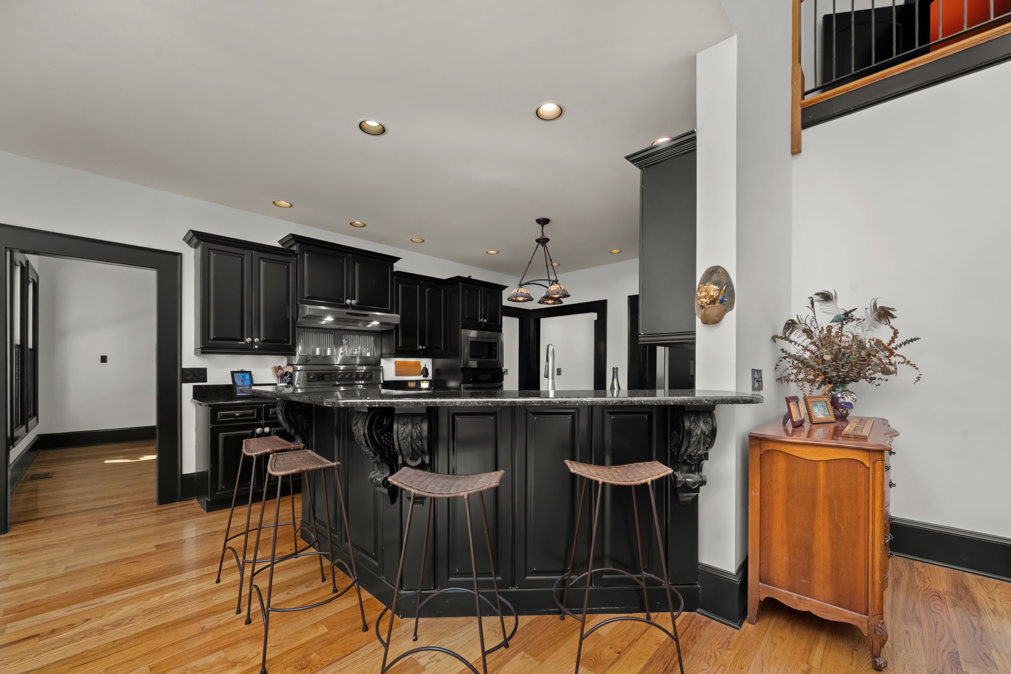 2399 Thompson Rd