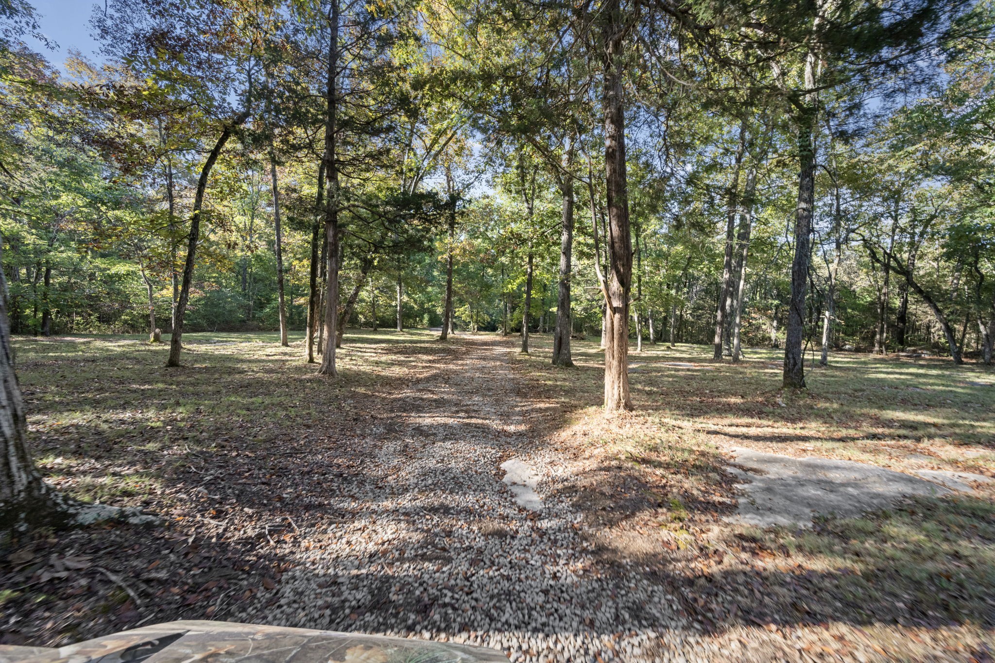 2399 Thompson Rd