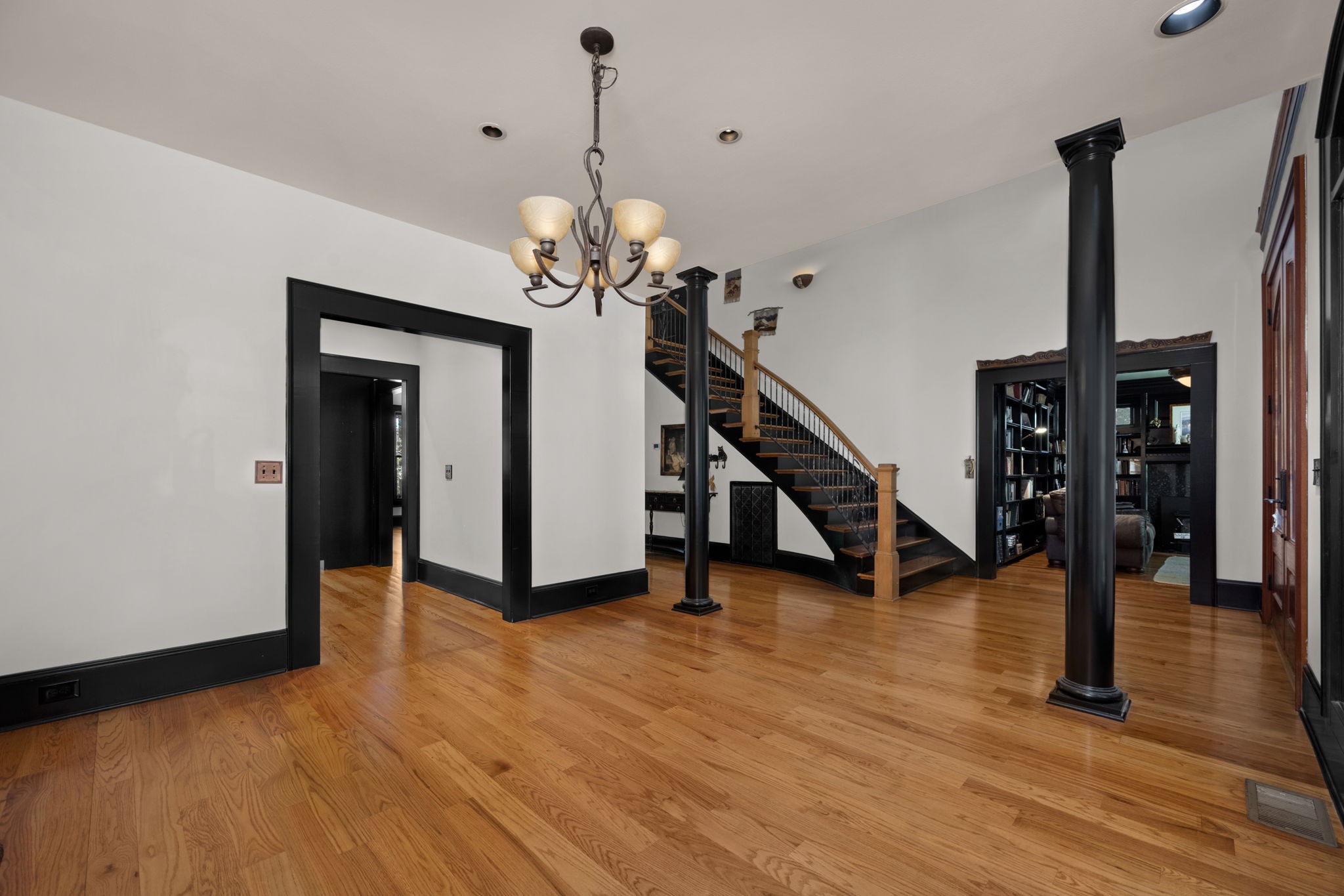 2399 Thompson Rd