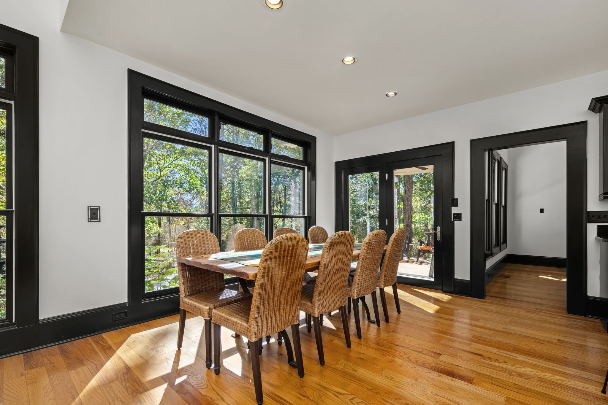 2399 Thompson Rd