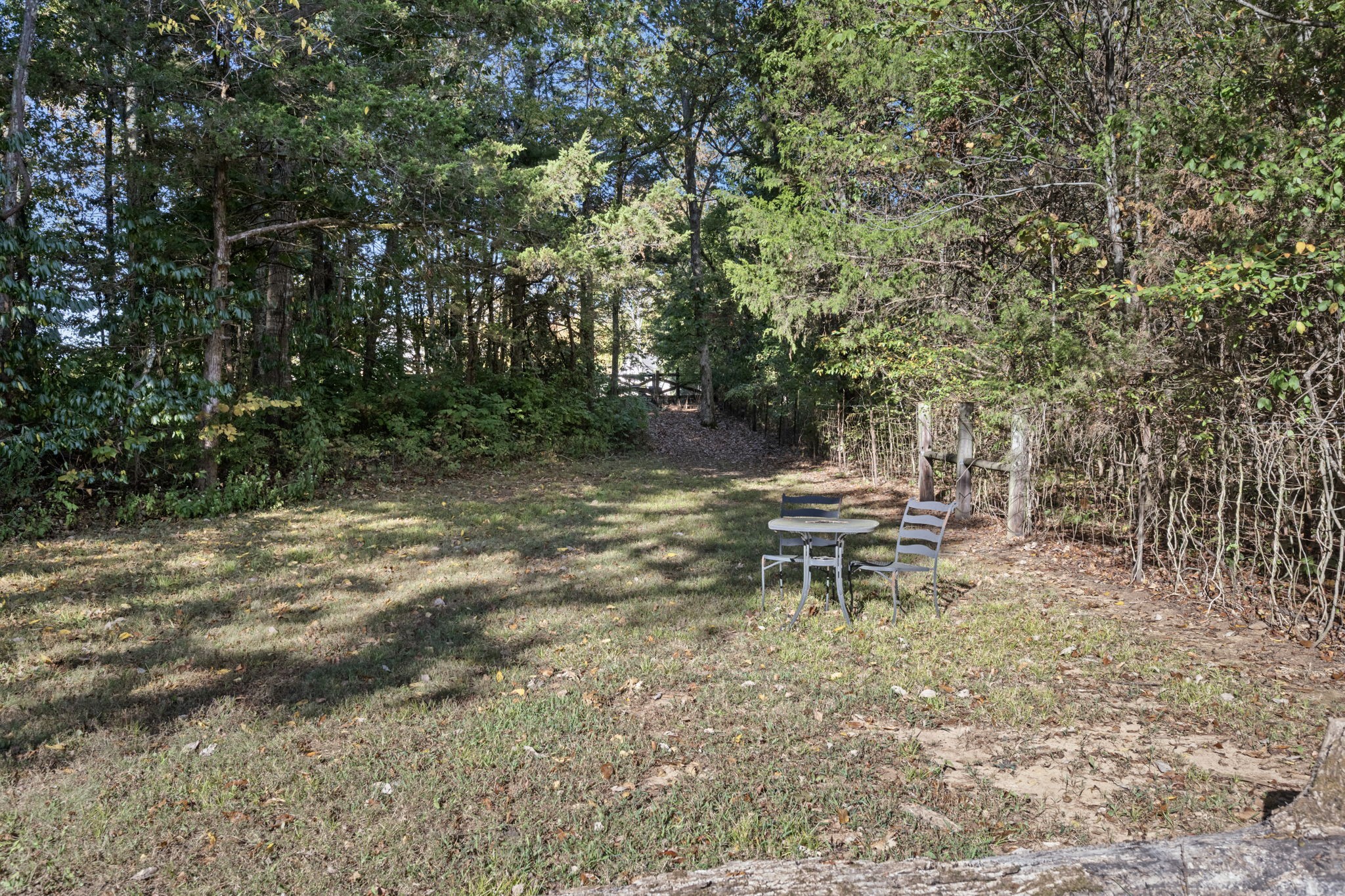 2399 Thompson Rd