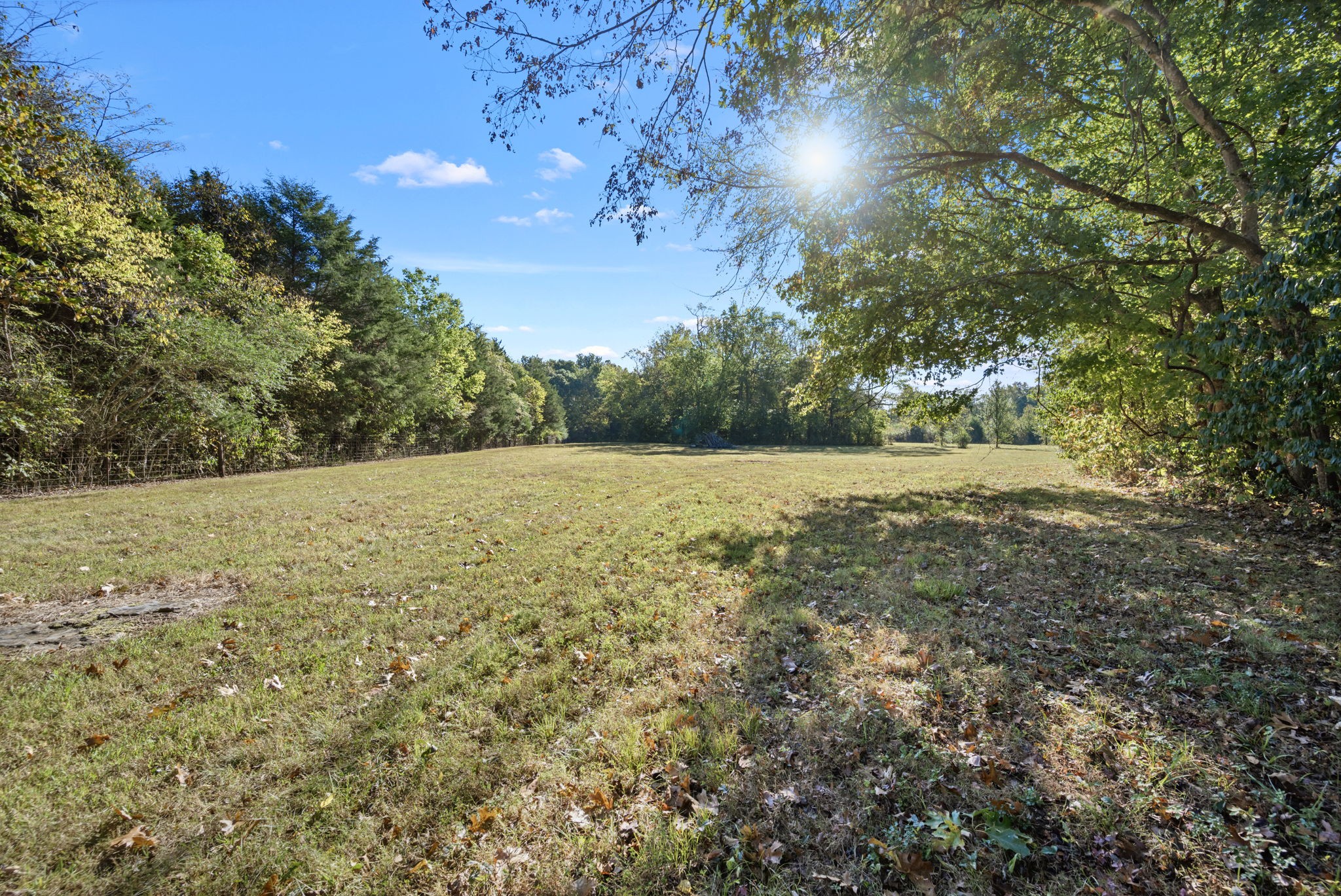 2399 Thompson Rd