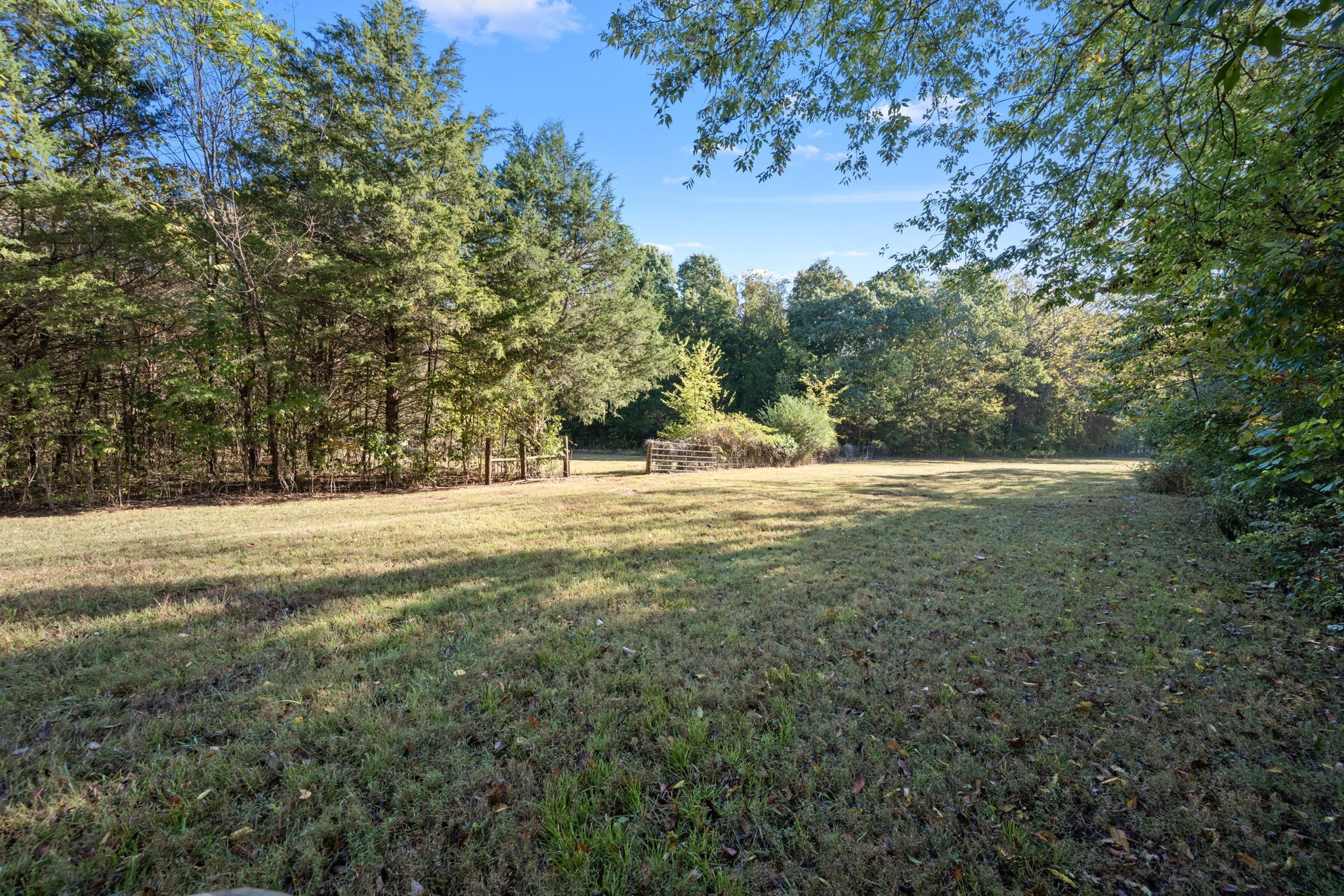 2399 Thompson Rd