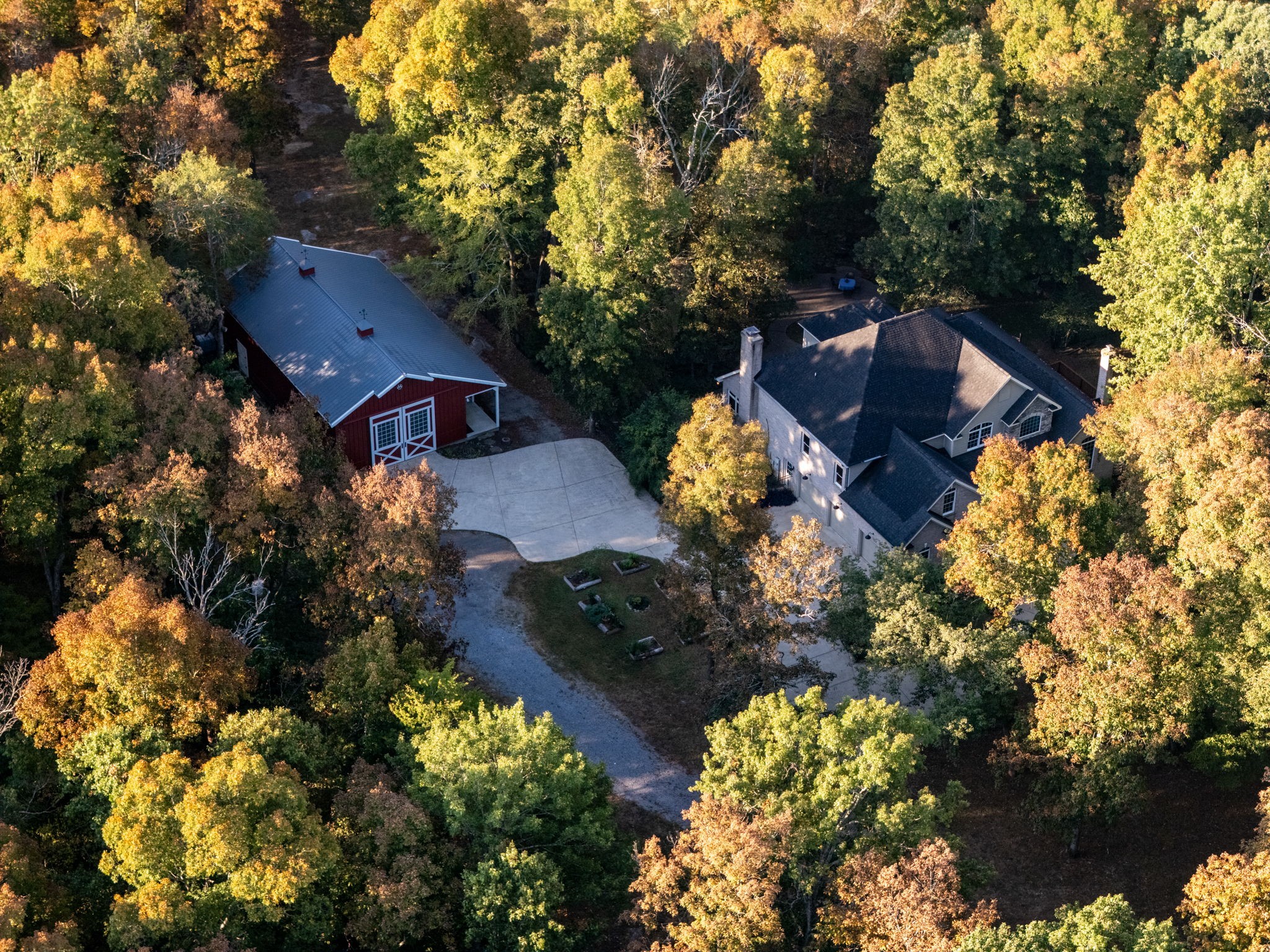 2399 Thompson Rd