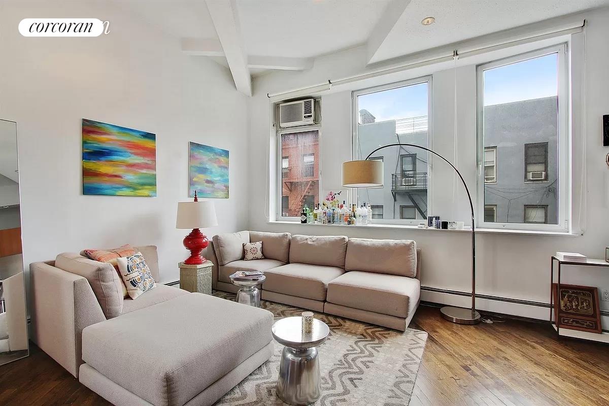 2 CORNELIA Street 406