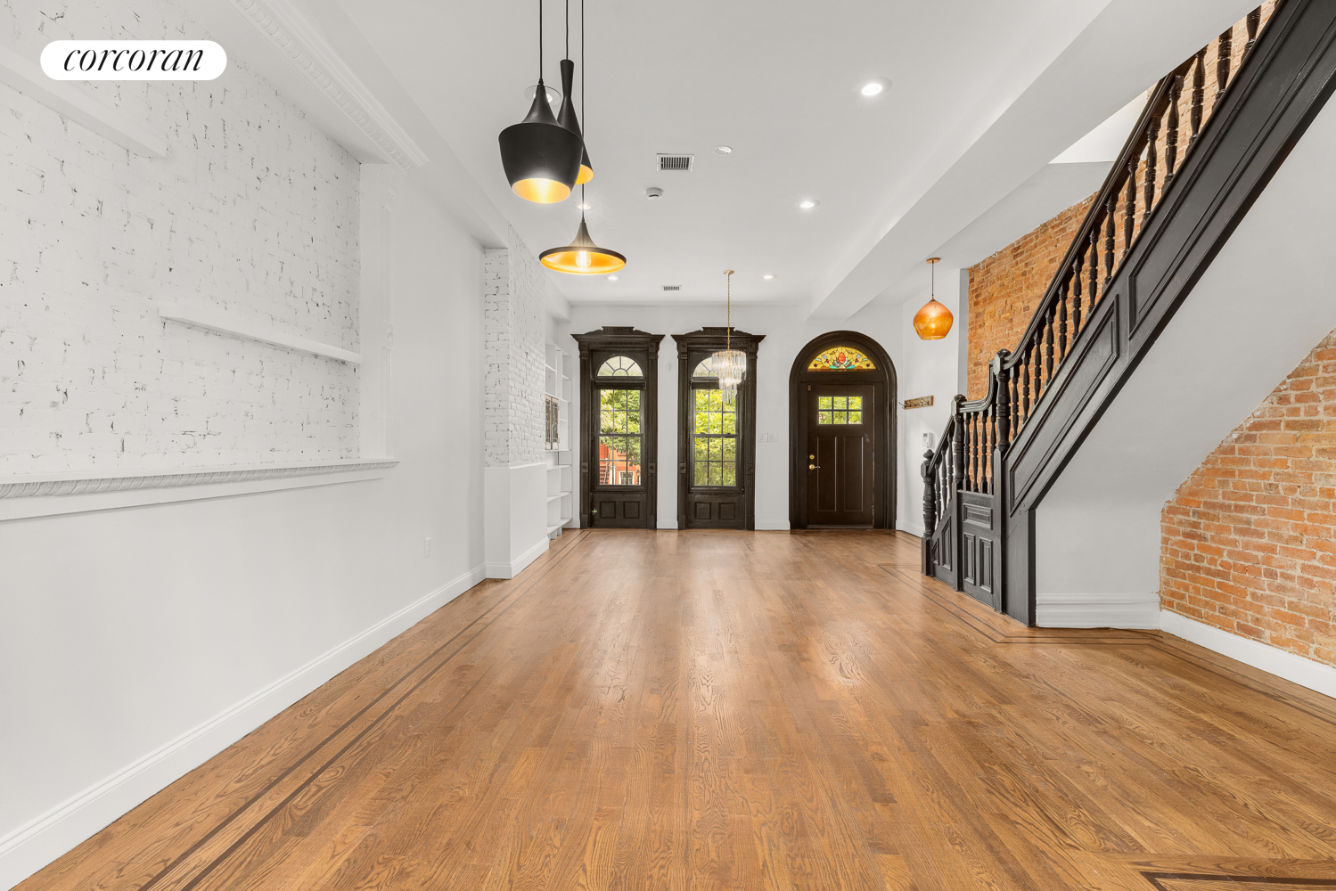 652 HALSEY Street 2