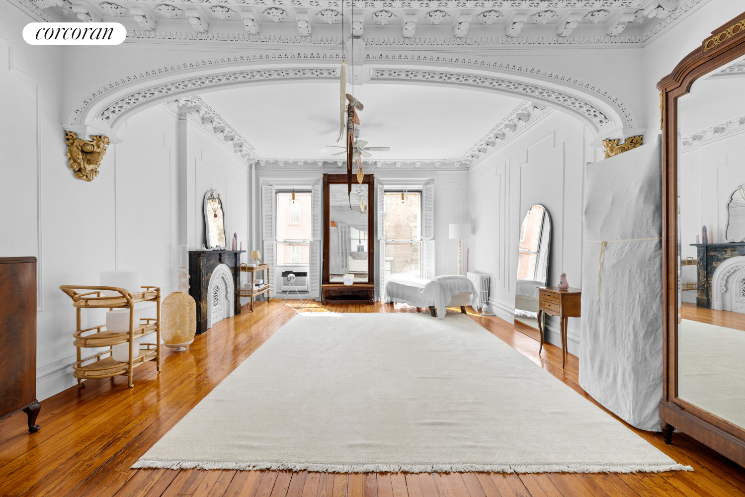331 W 19TH Street TWNH