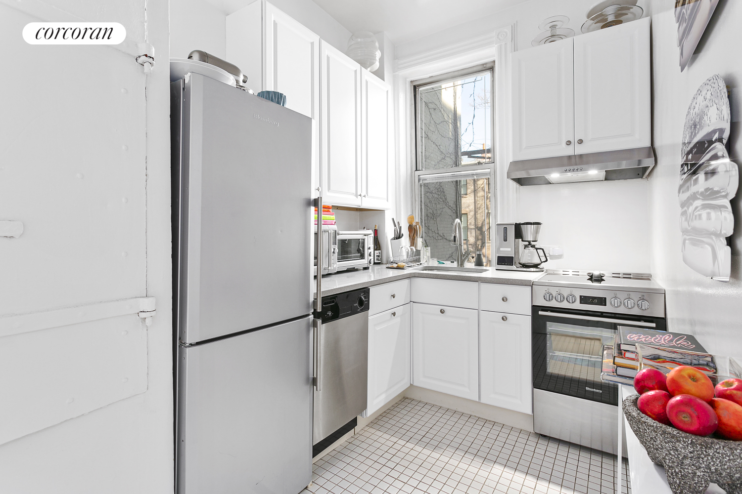 331 W 19TH Street TWNH