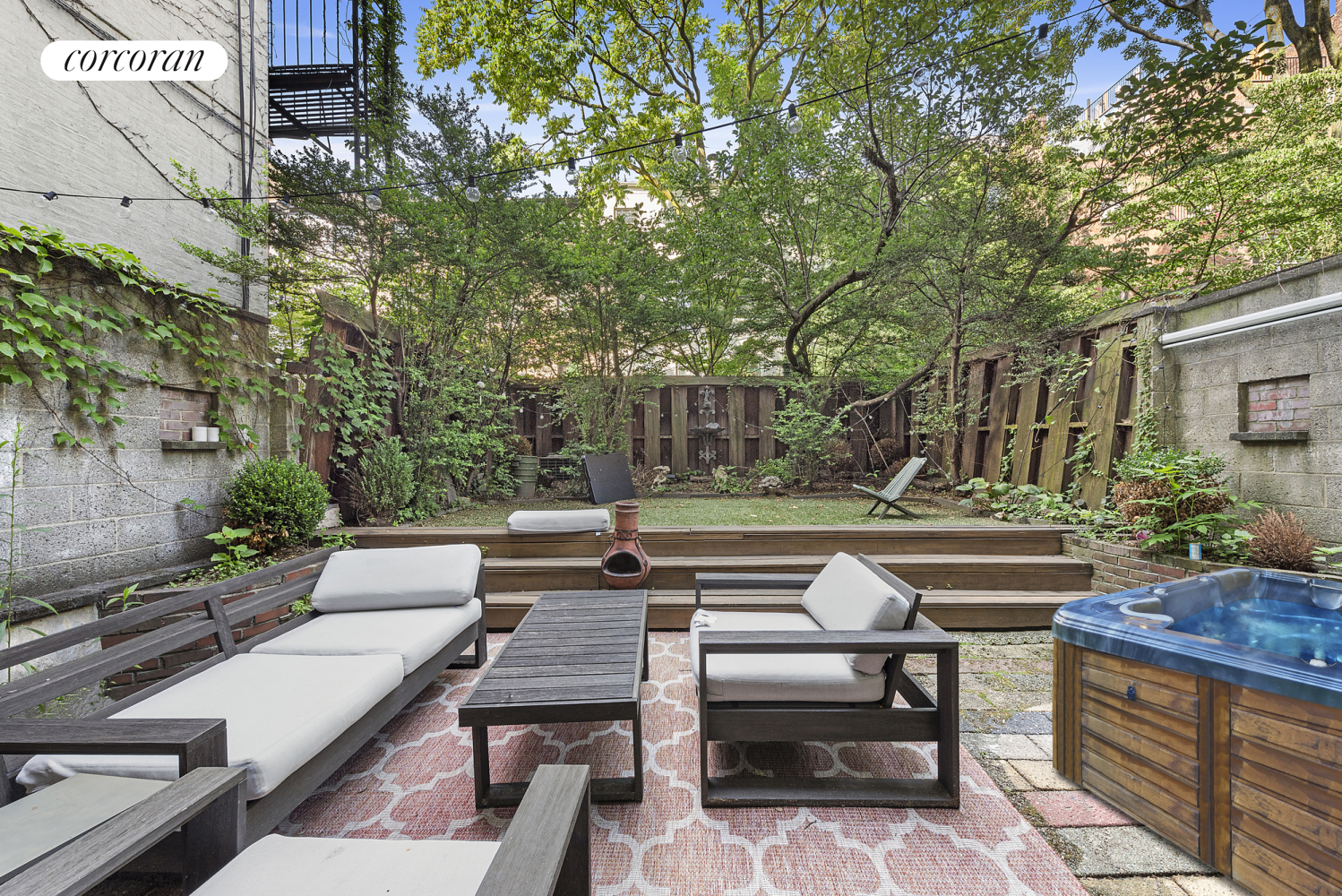 331 W 19TH Street TWNH