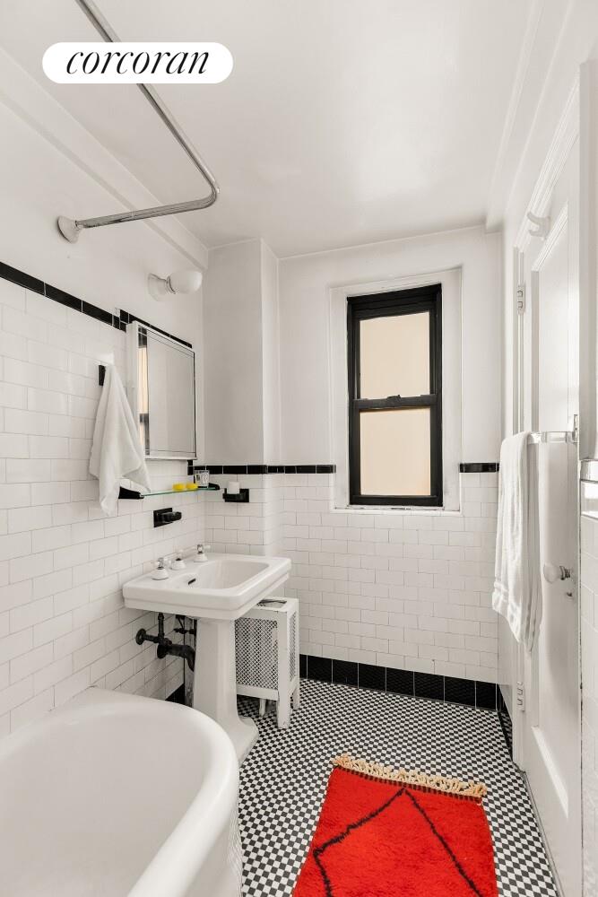 205 E 78TH Street 16B