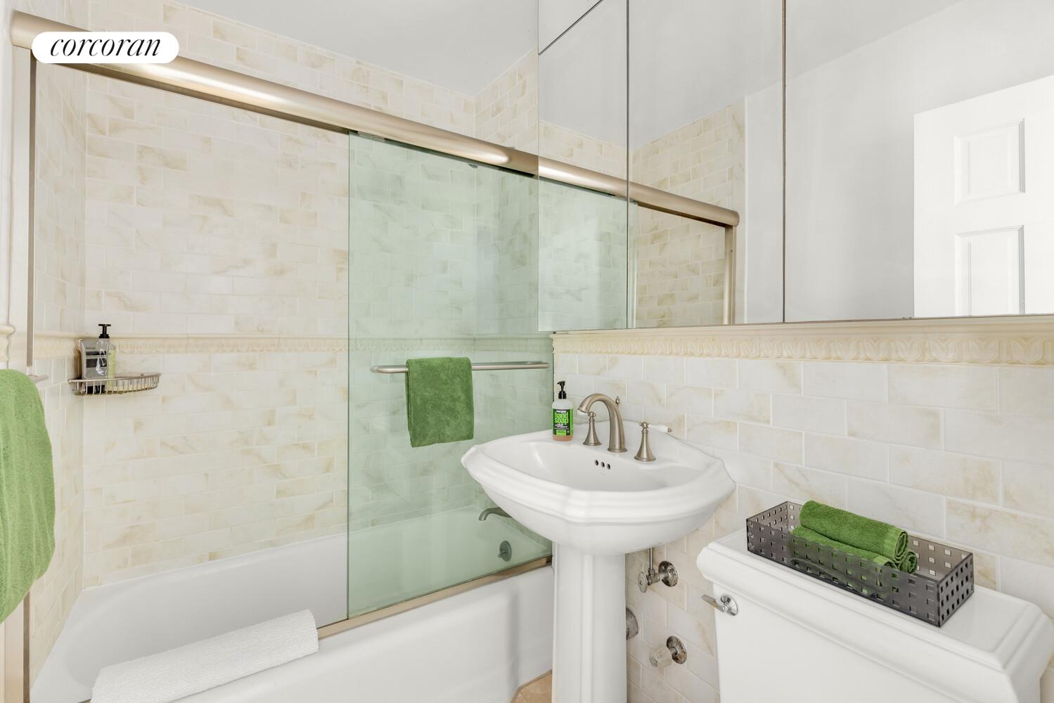 301 E 22ND Street 12S