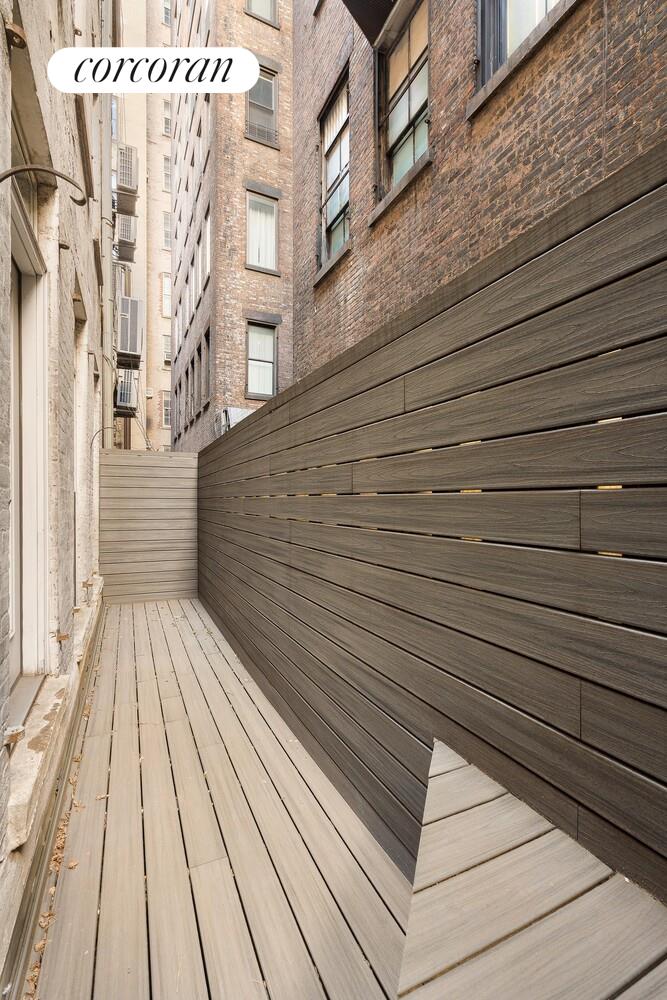 19 WARREN Street 2EAST