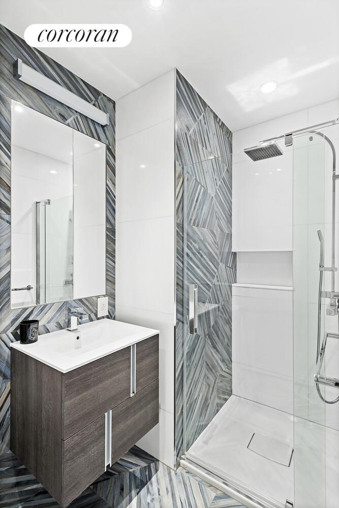 19 WARREN Street 2EAST