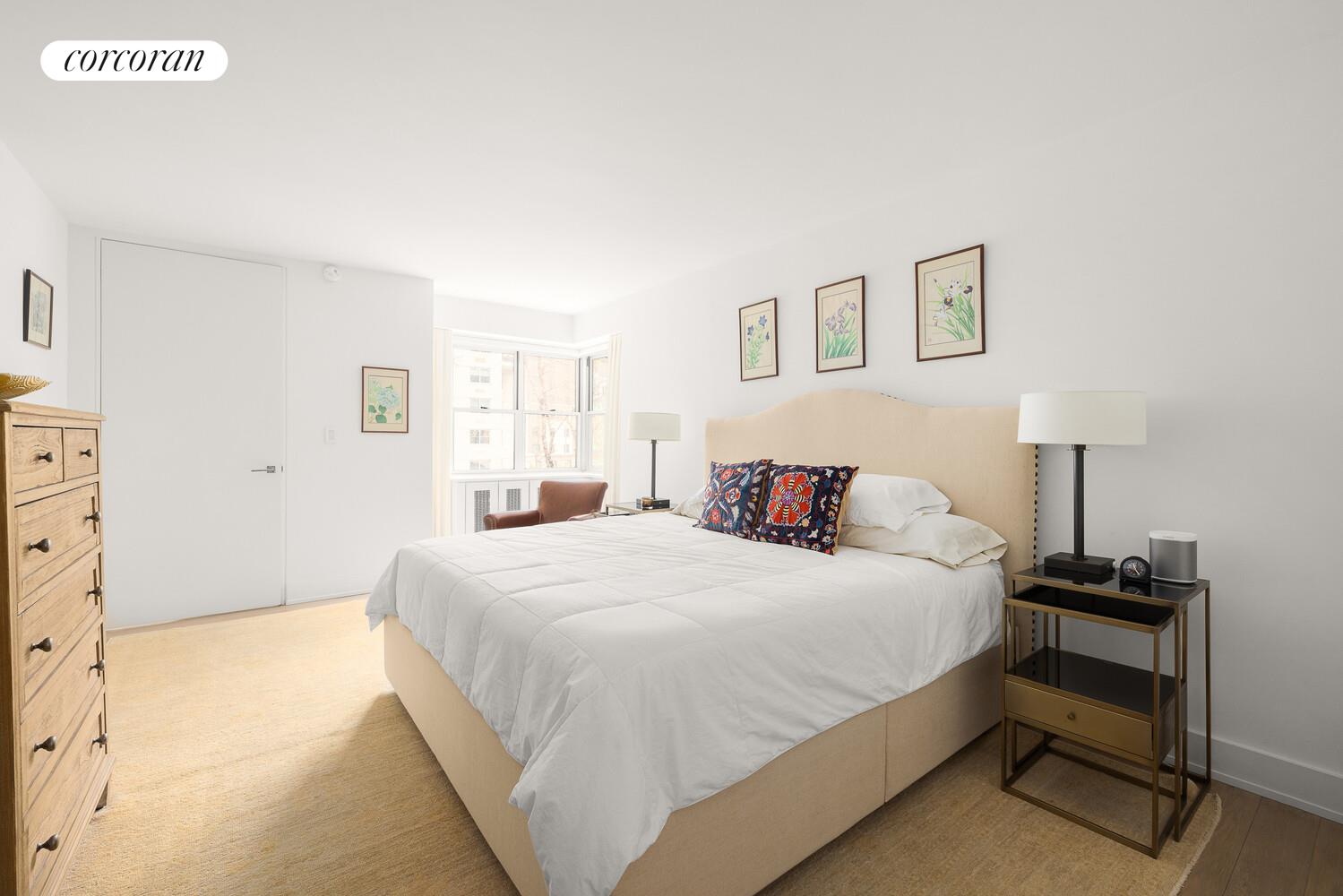 70 E 10TH Street 3G