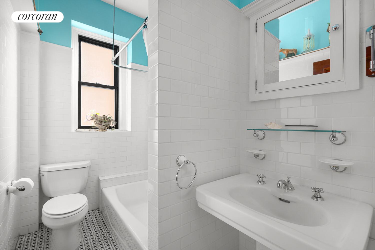 490 W END Avenue 3D