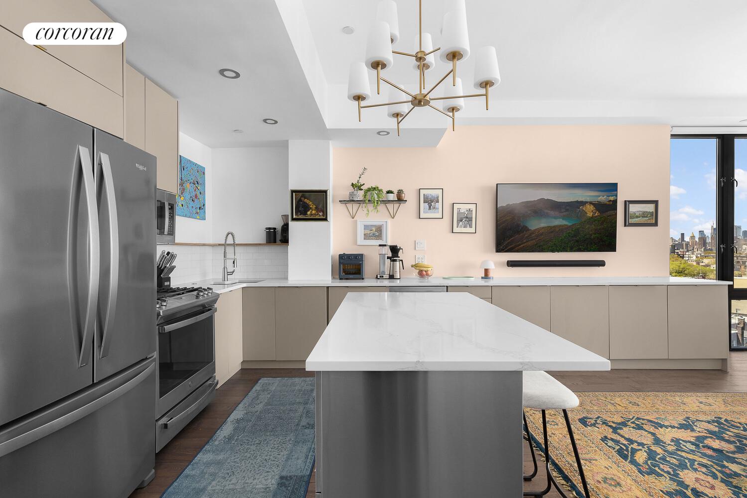 214 RICHARDSON Street LOFT6