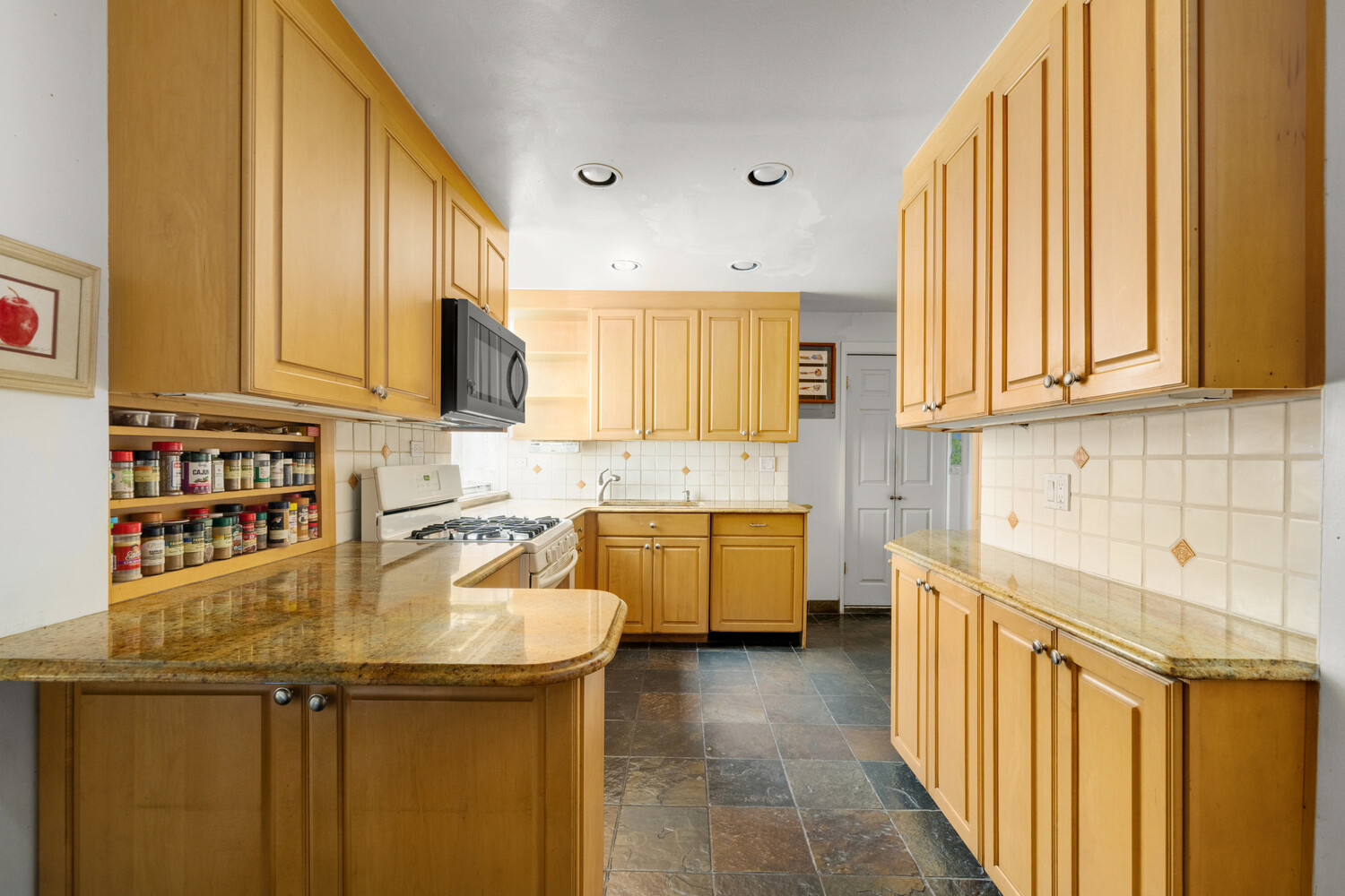 320 W 87TH Street 4E
