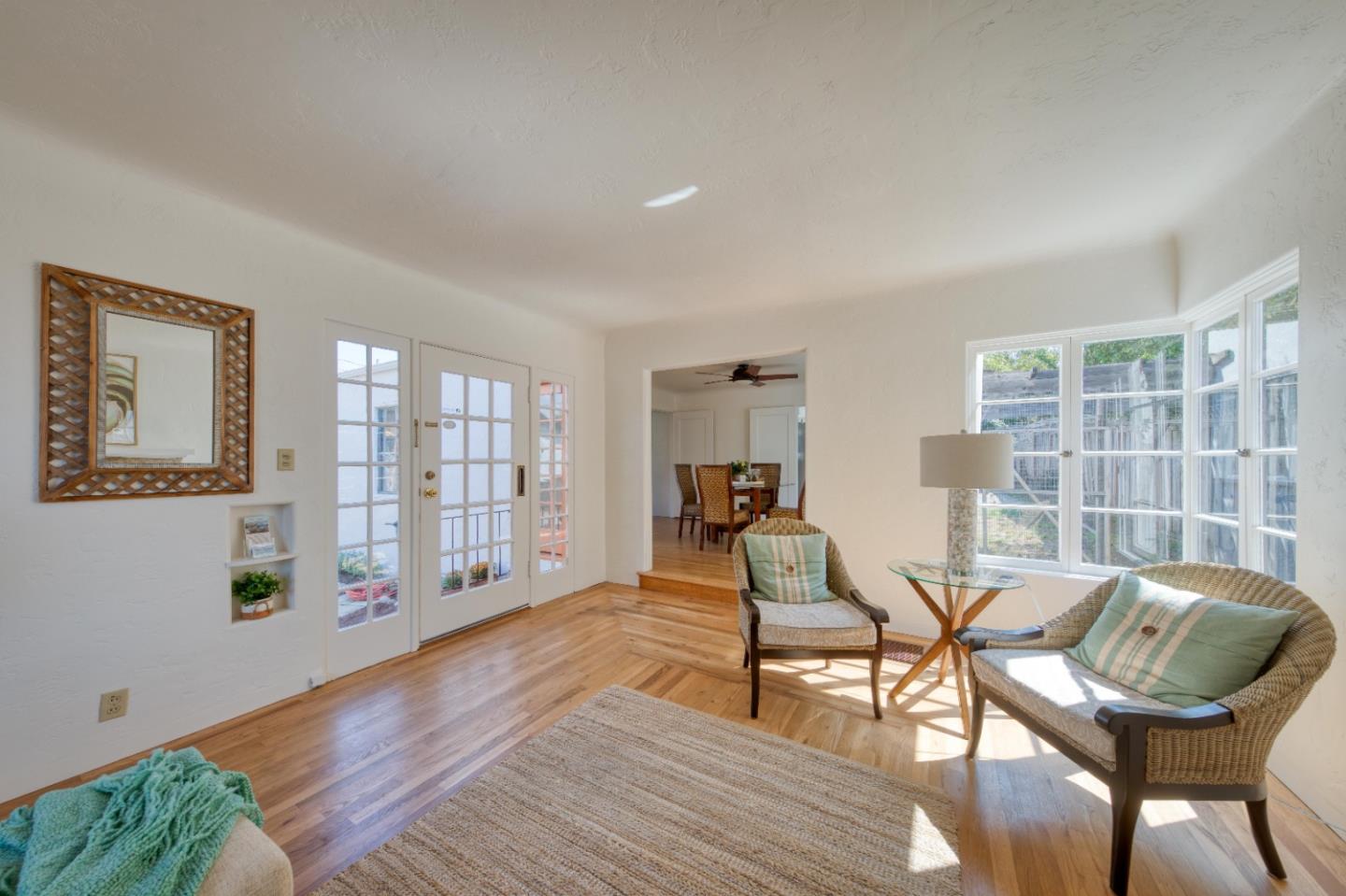 1118 Seabright AVE