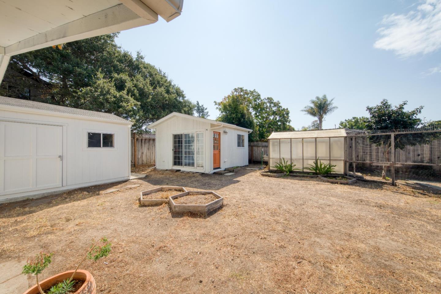 1118 Seabright AVE