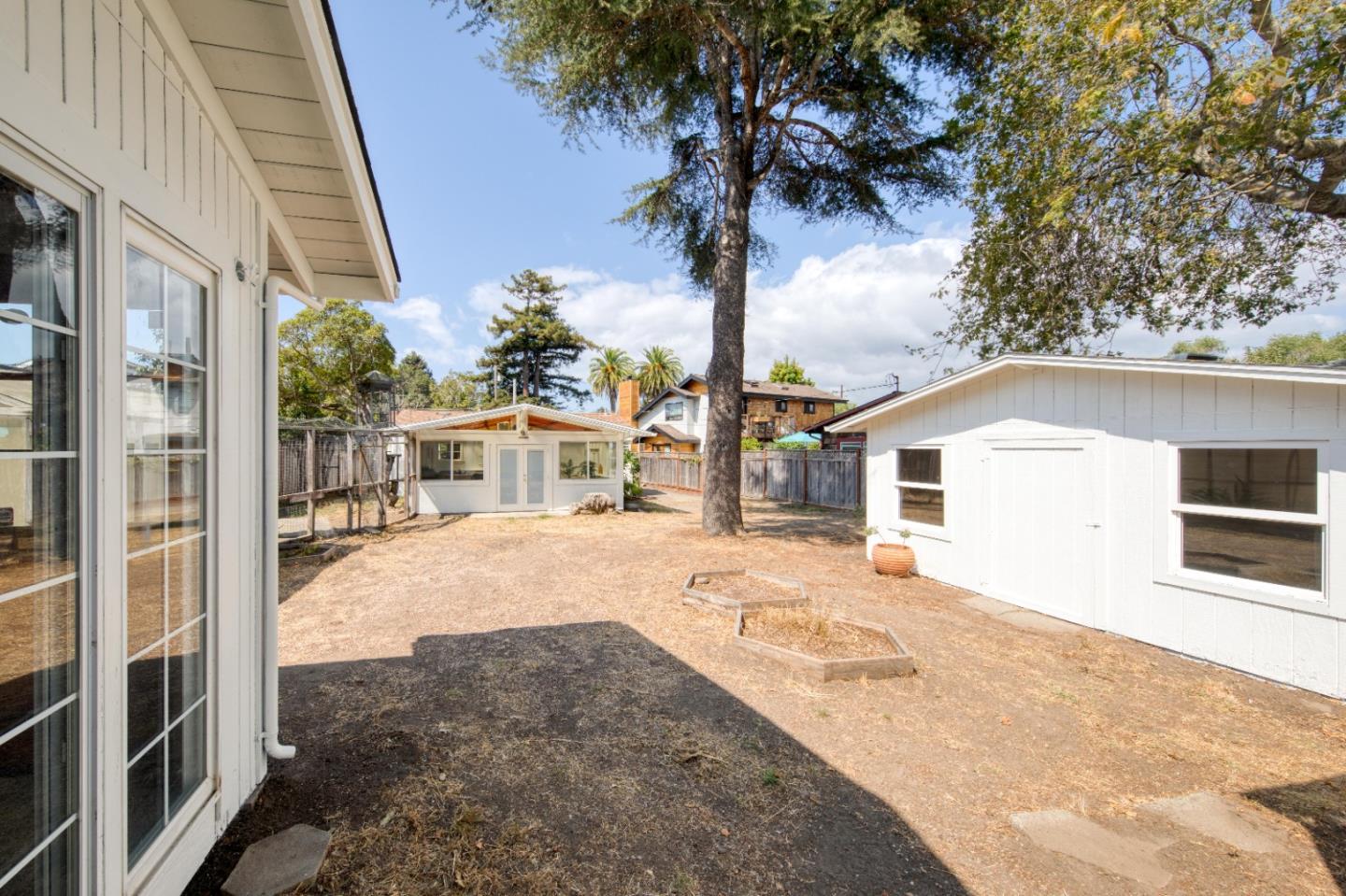 1118 Seabright AVE