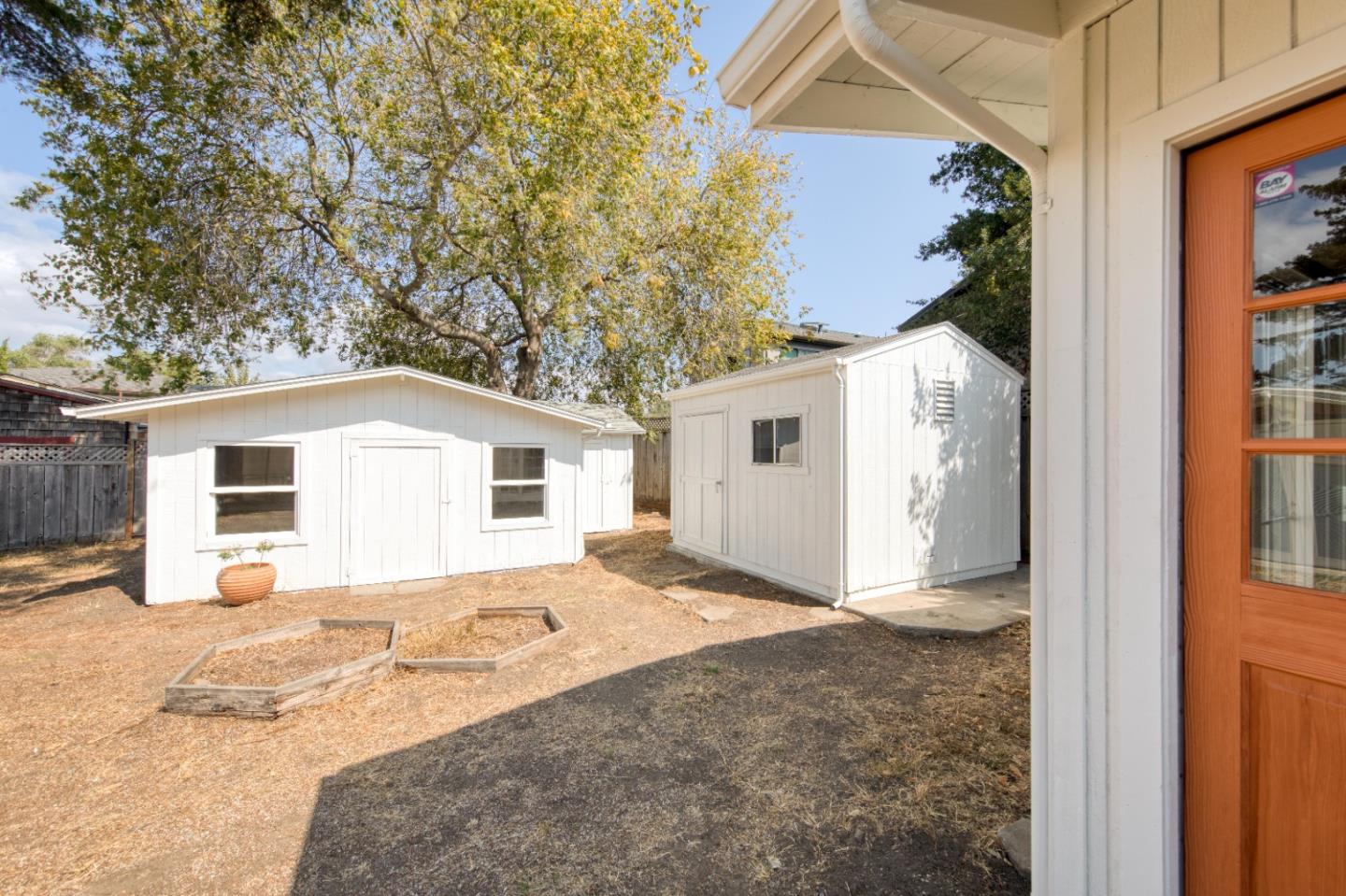 1118 Seabright AVE