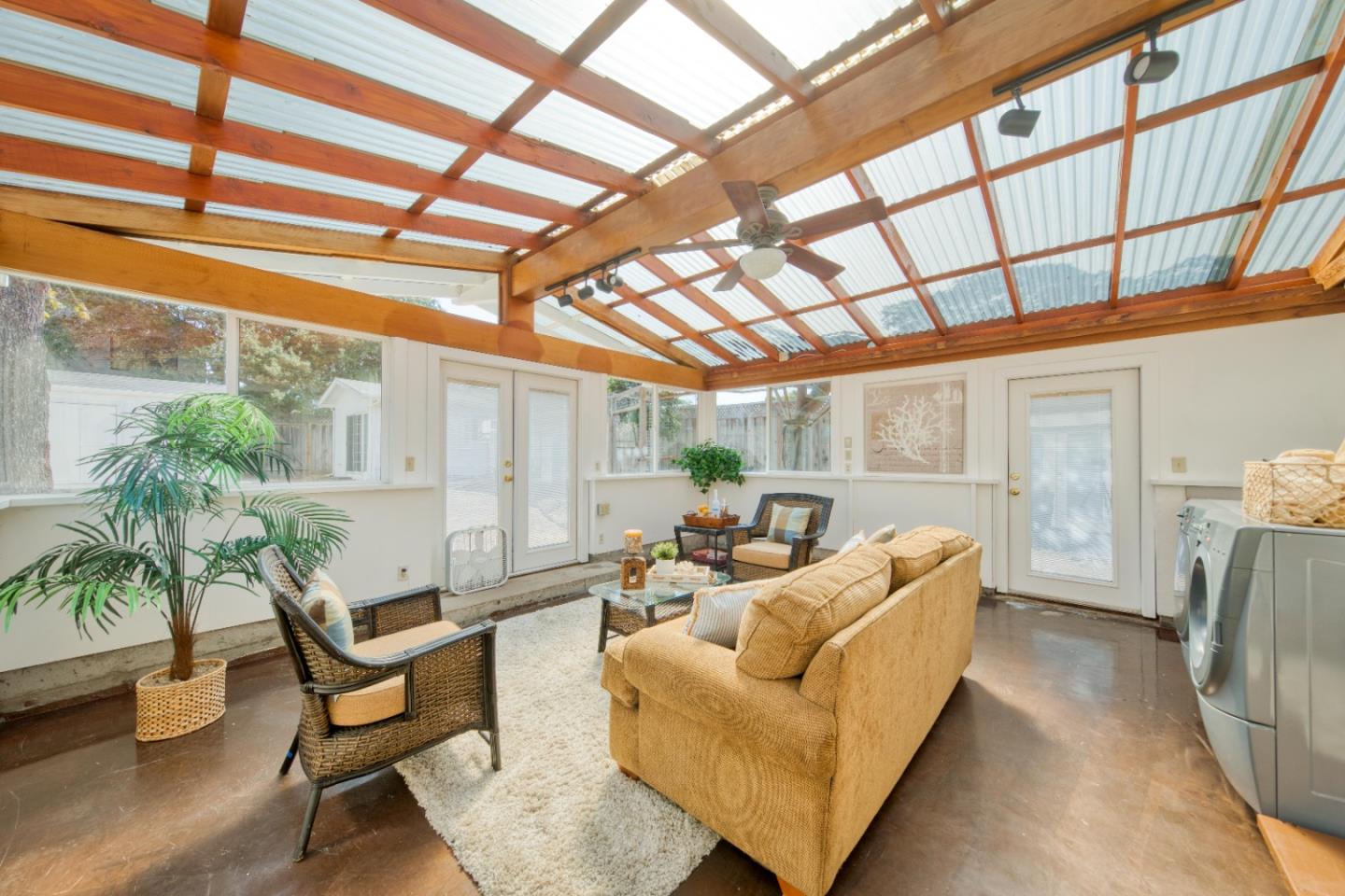 1118 Seabright AVE