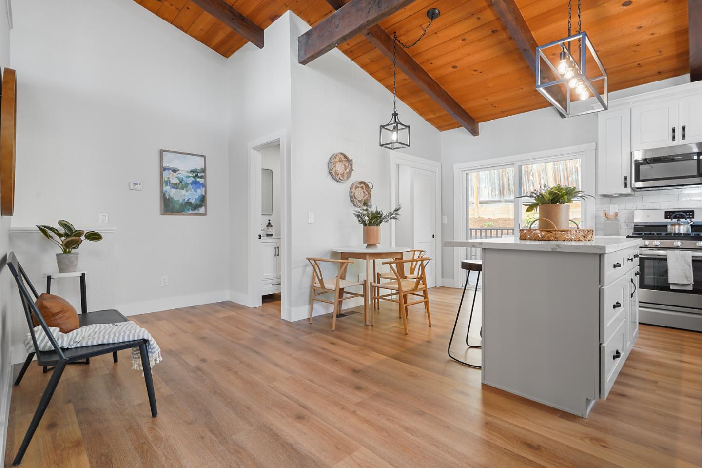 443 Monterey DR