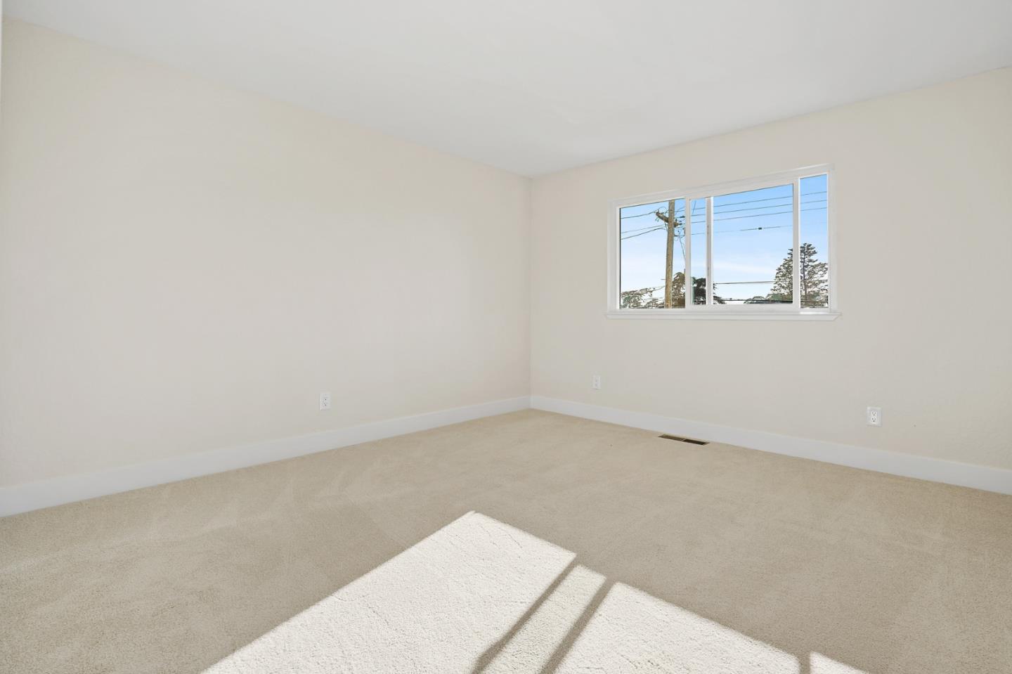 443 Monterey DR
