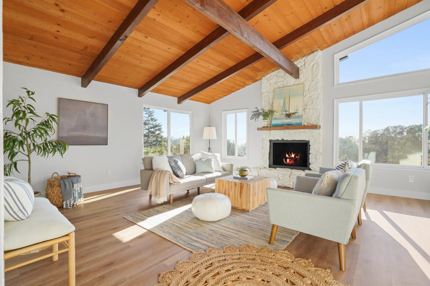 443 Monterey DR