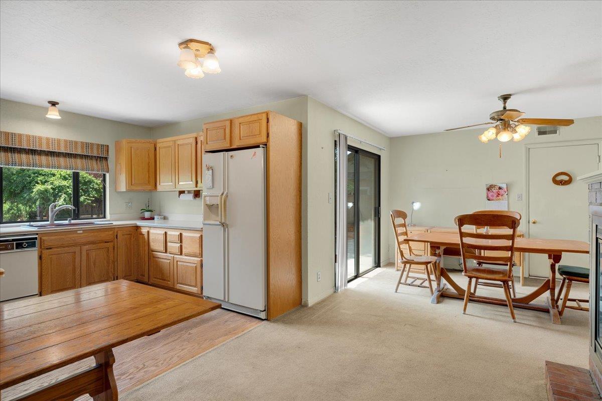 80 El Caminito Avenue