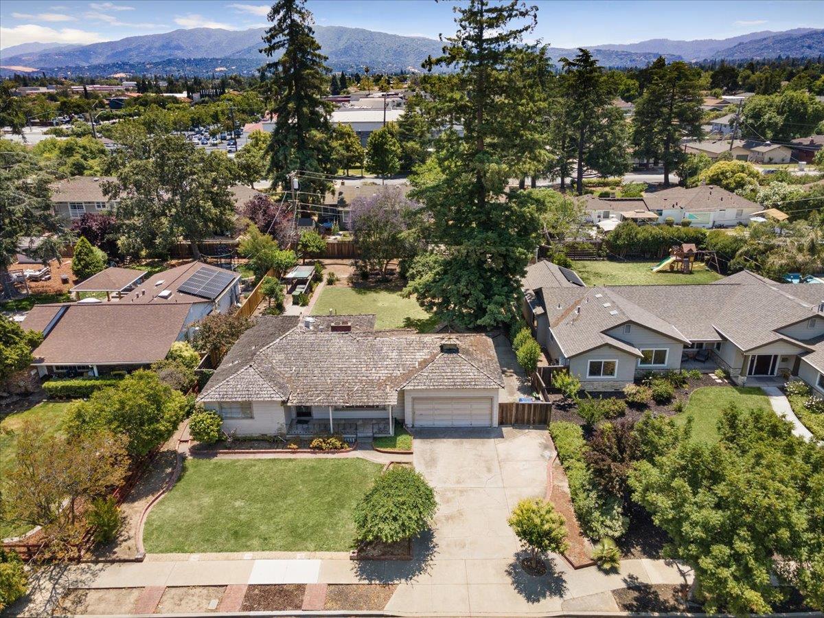 80 El Caminito Avenue