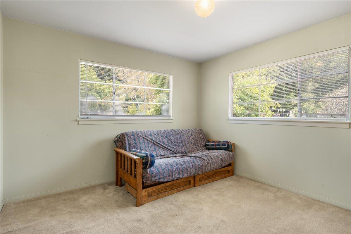 80 El Caminito Avenue