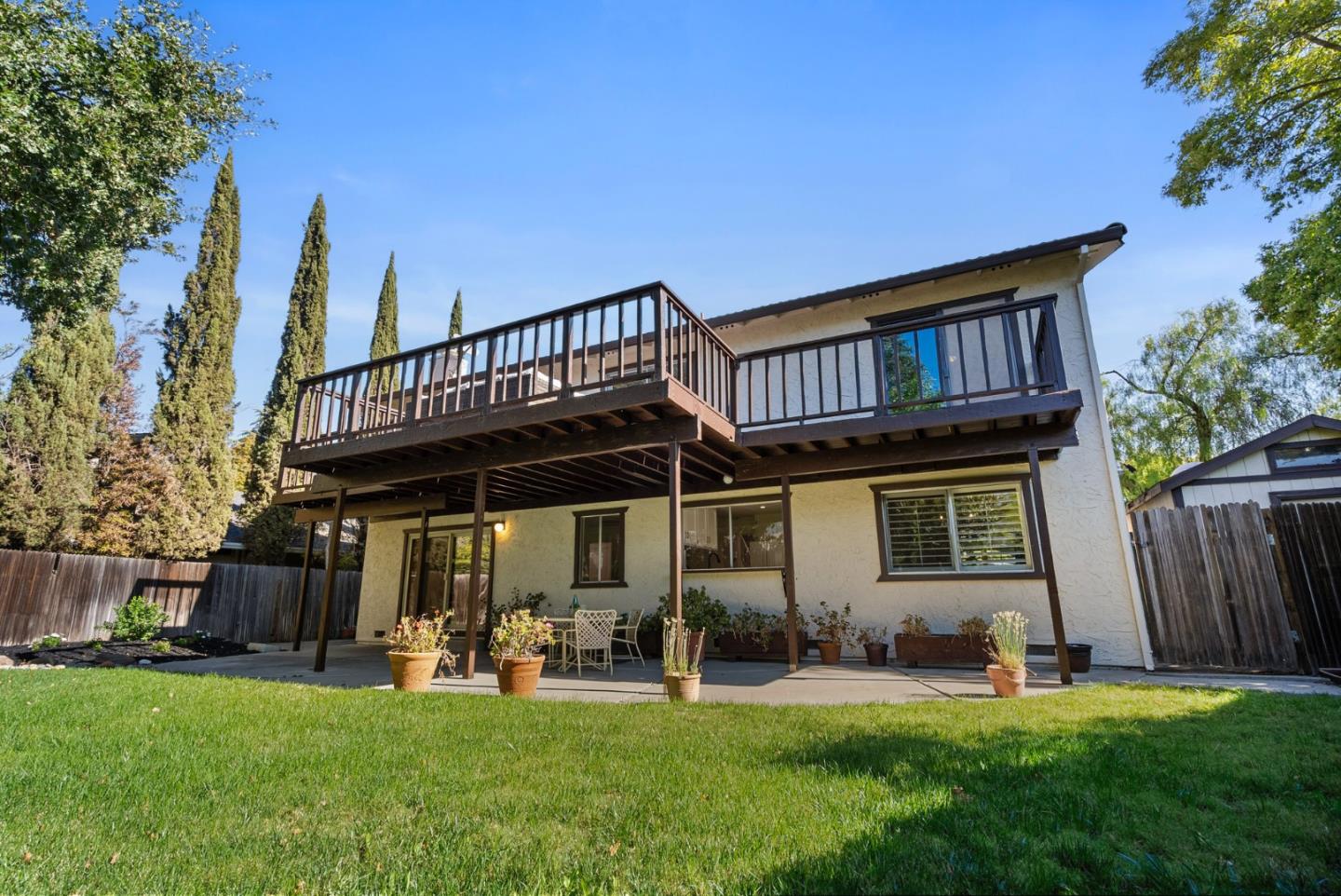 6443 Arlington Drive