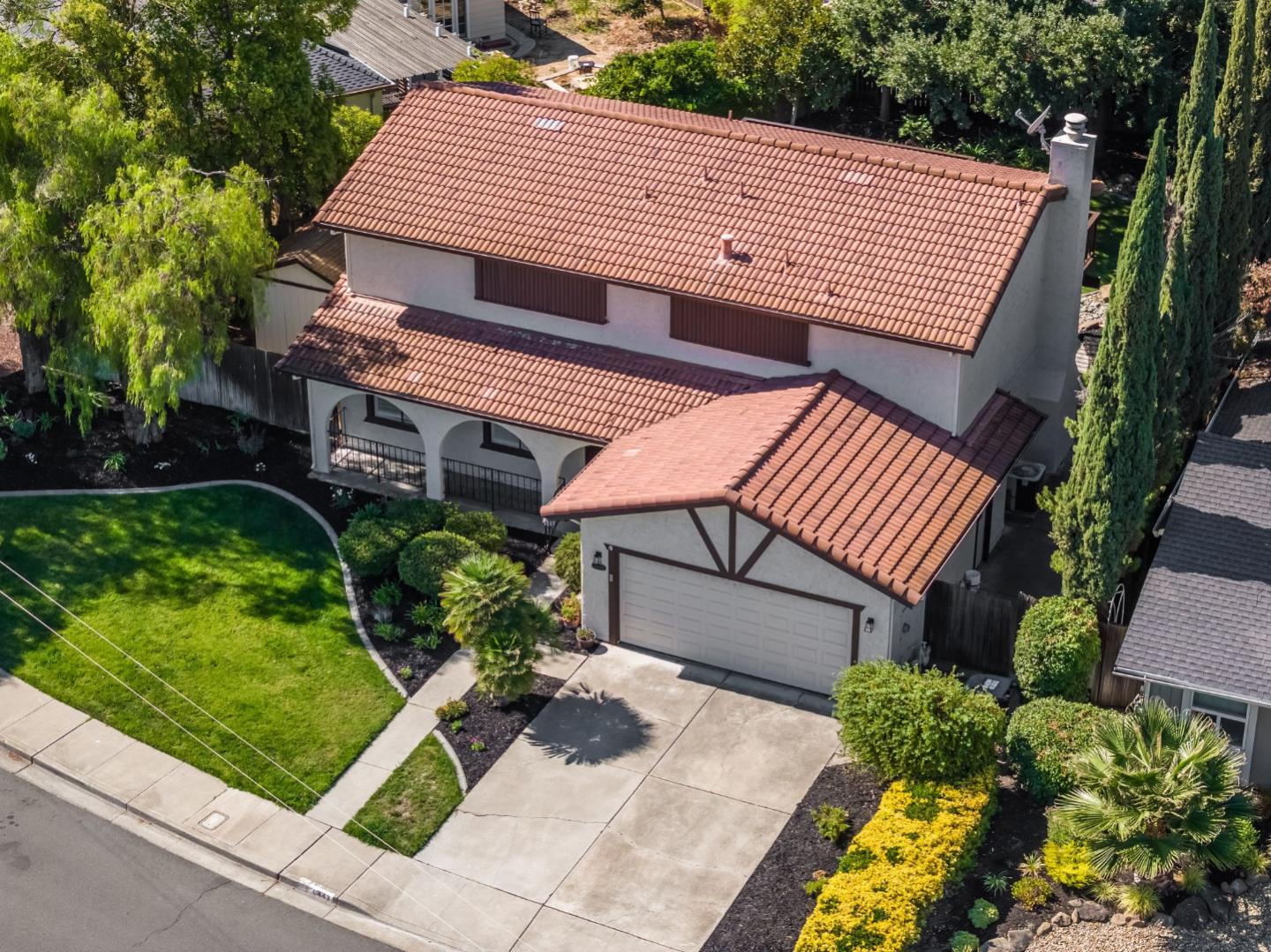 6443 Arlington Drive