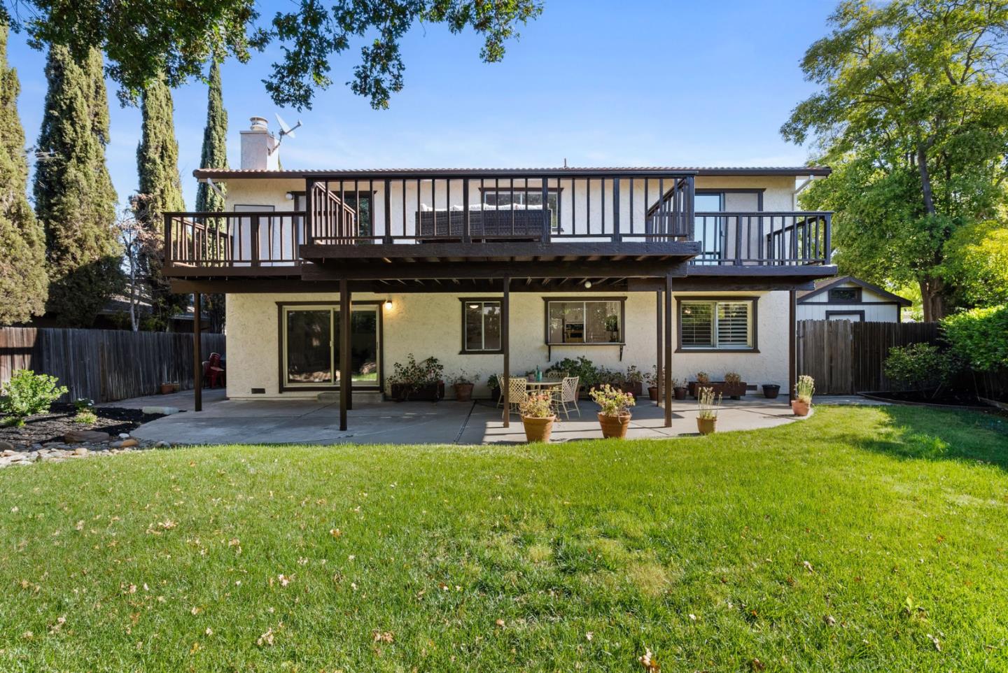 6443 Arlington Drive