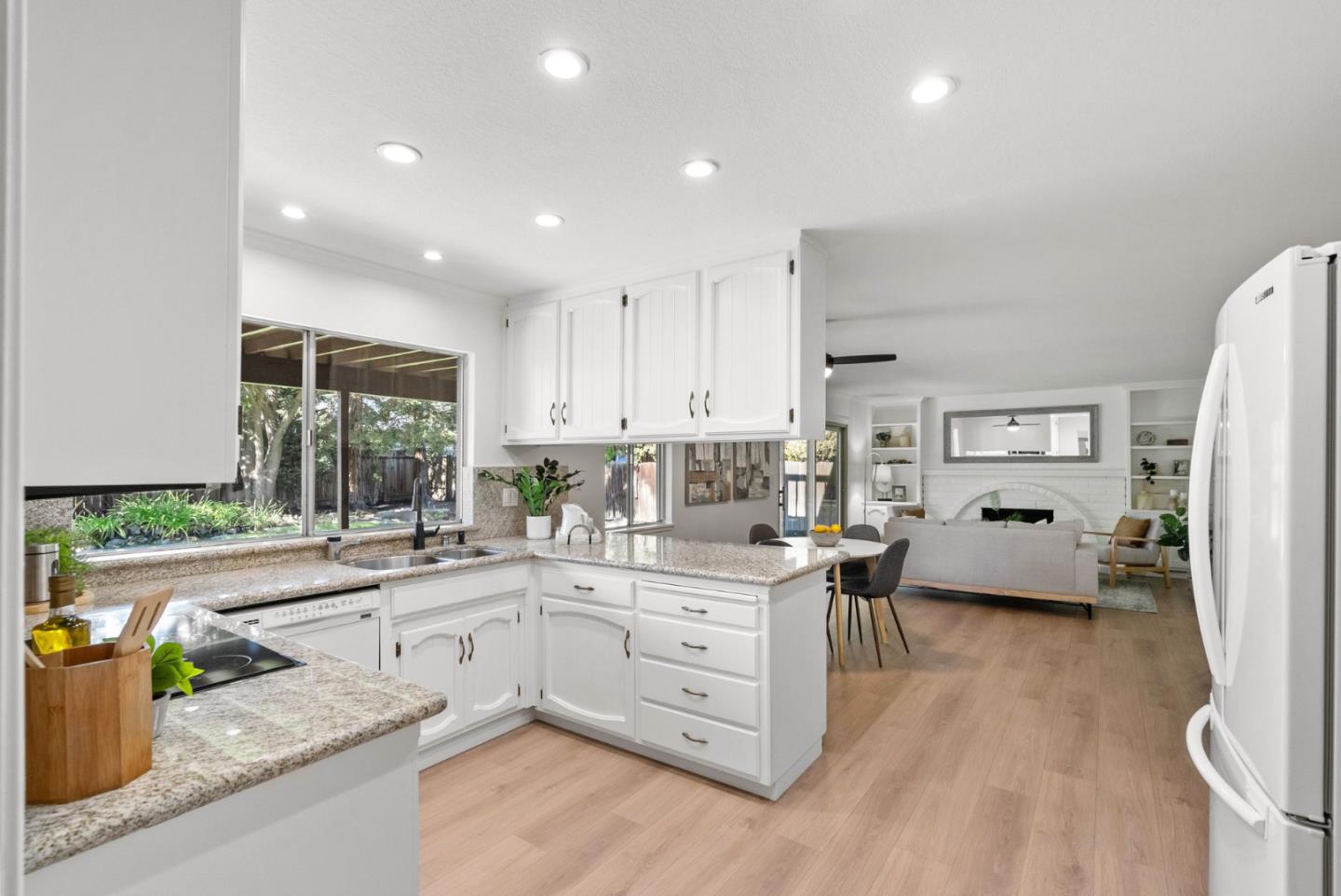 6443 Arlington Drive