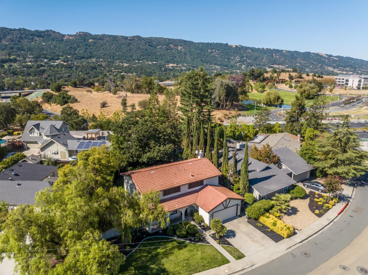 6443 Arlington Drive