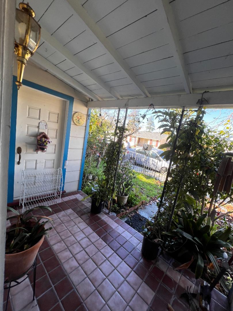 1472 Burrell Court