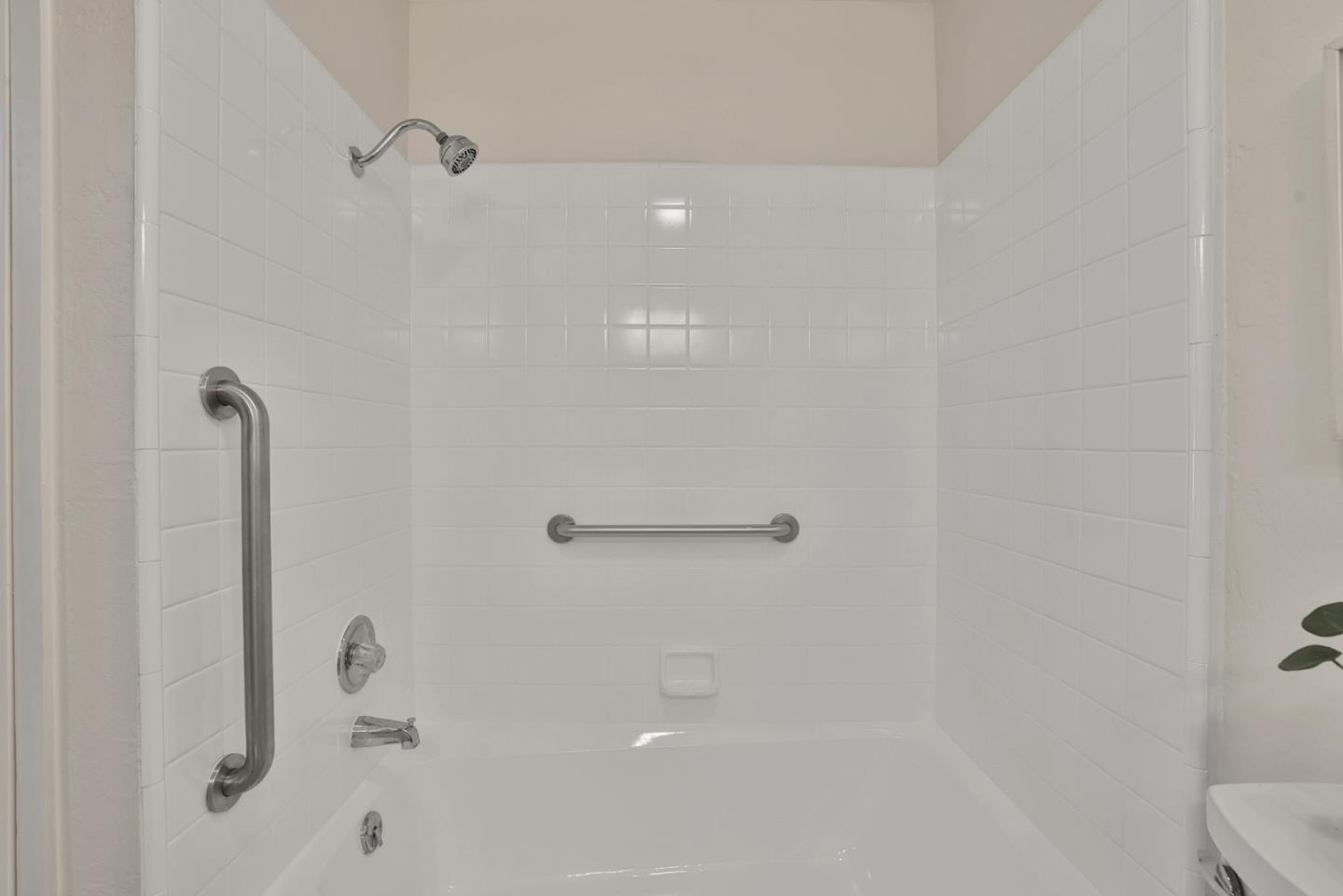 1528 Pine Glen Court