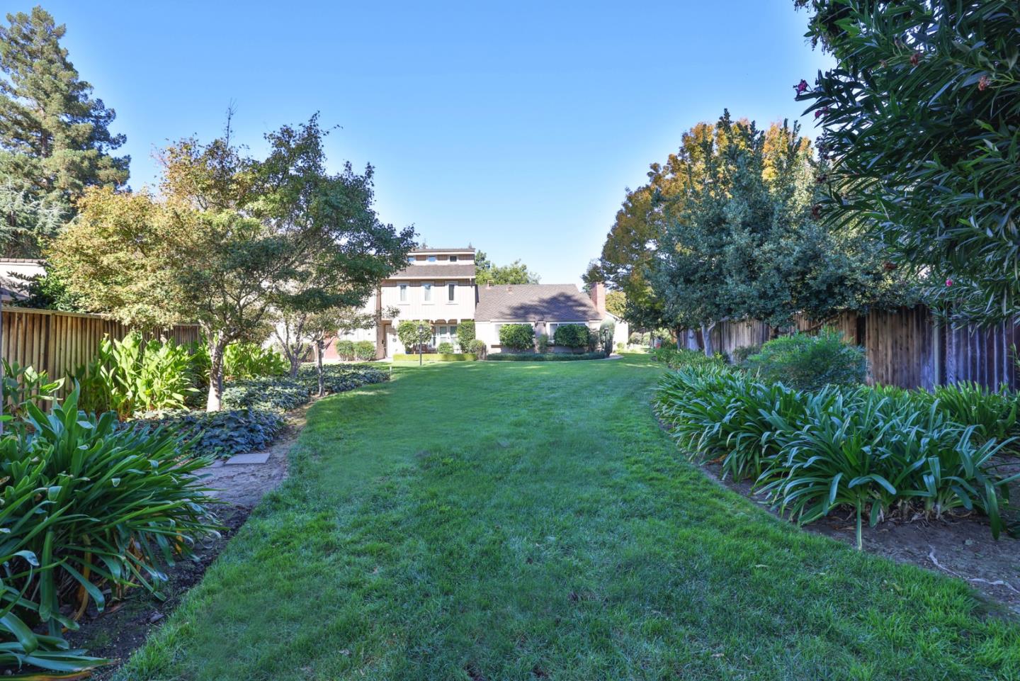 1528 Pine Glen Court